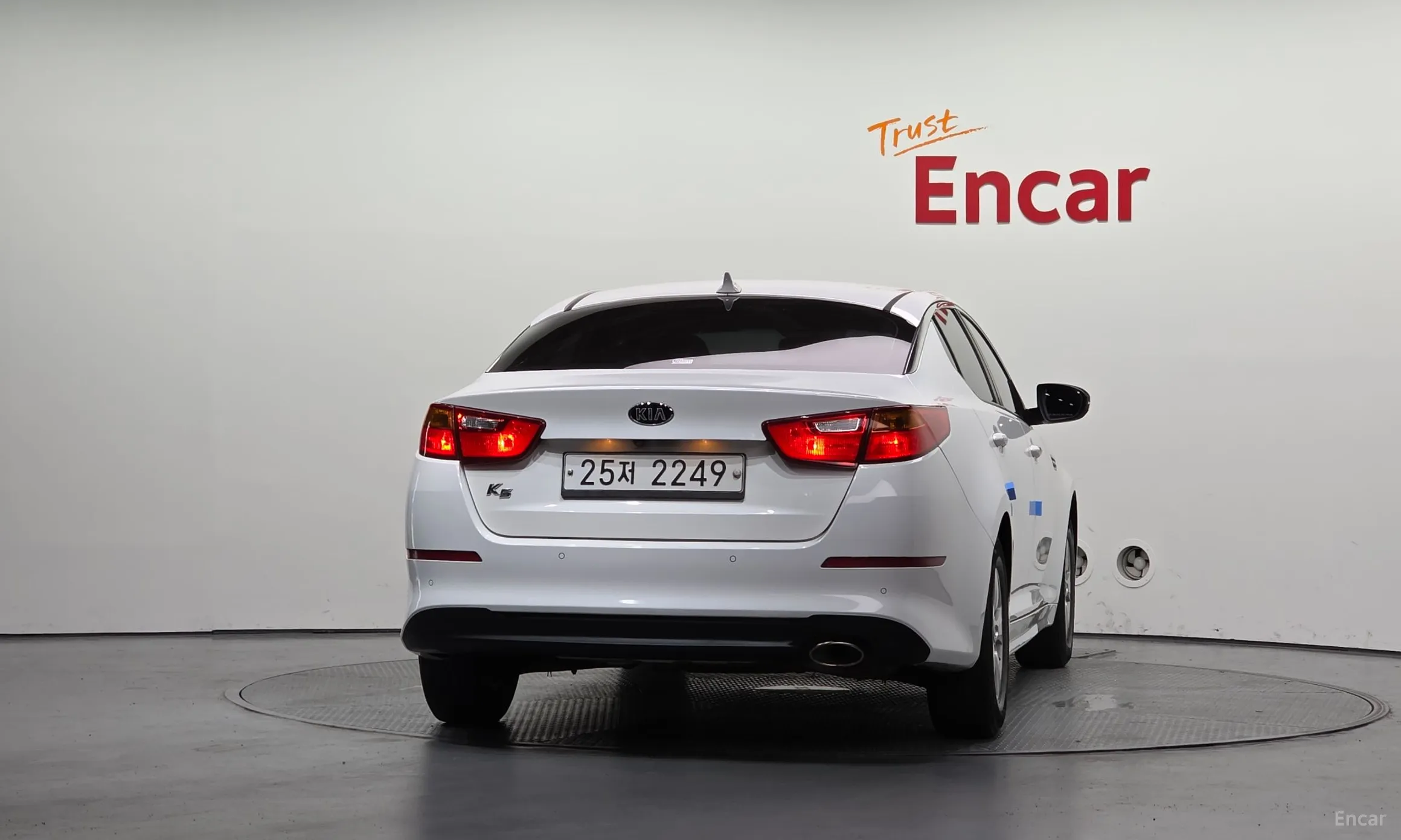Kia K5 превью 4