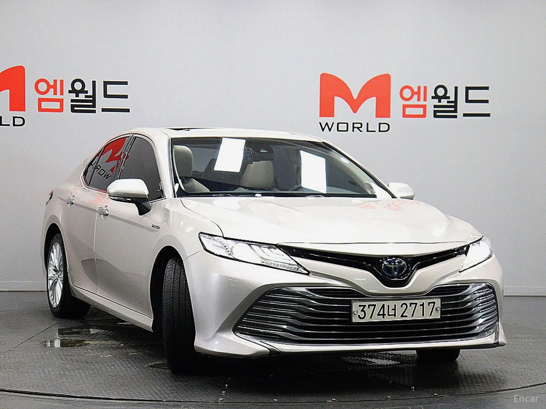 Toyota Camry (XV70) превью 3