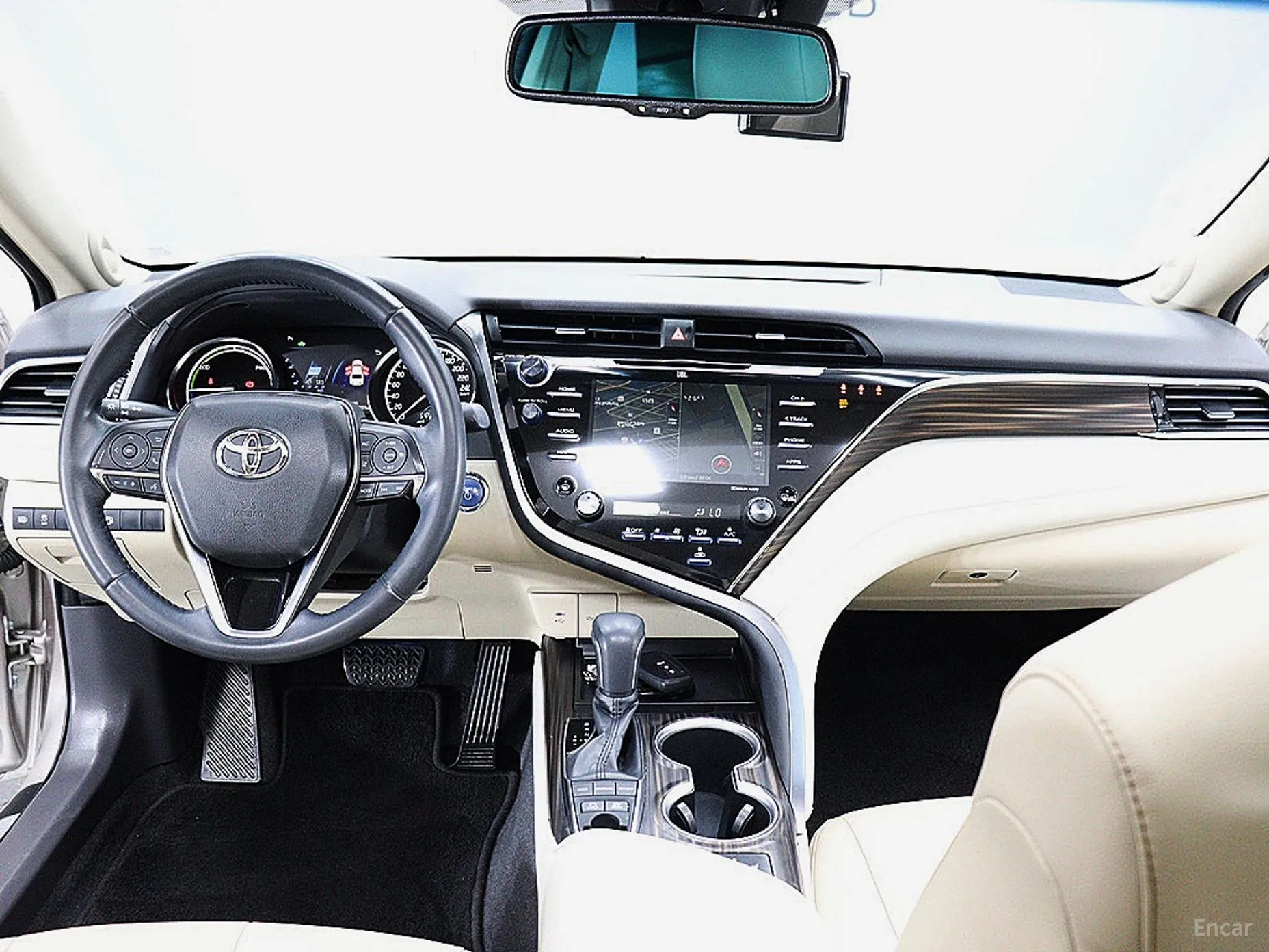 Toyota Camry (XV70) превью 7