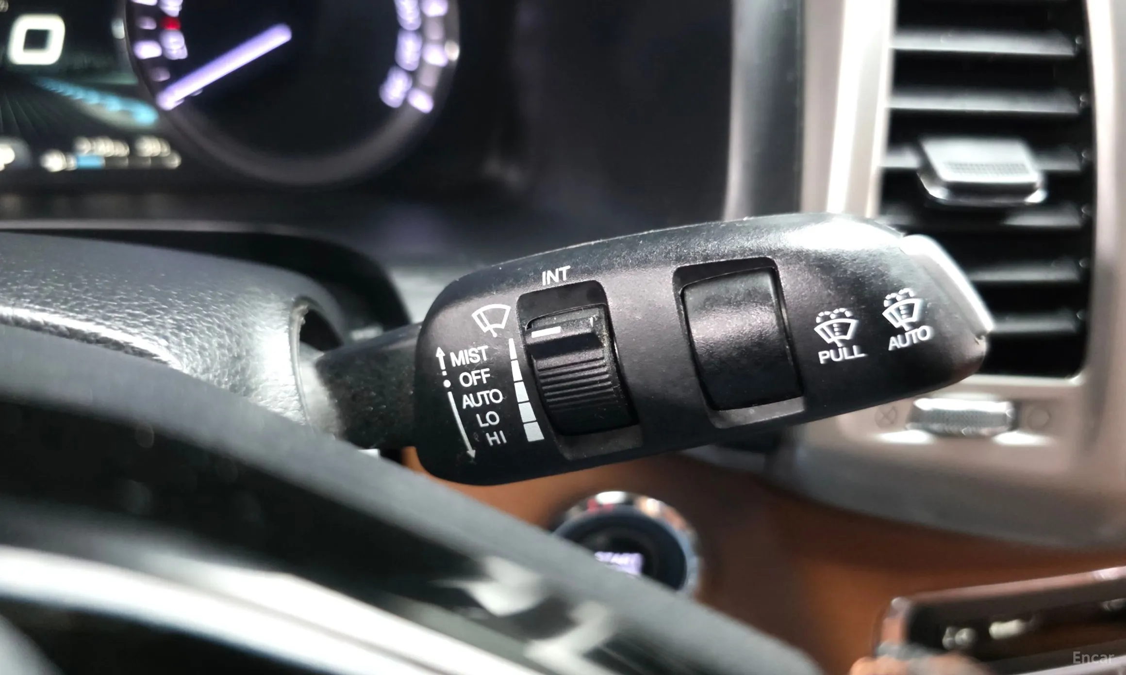 KG Mobility (SsangYong) Rexton Sports превью 18