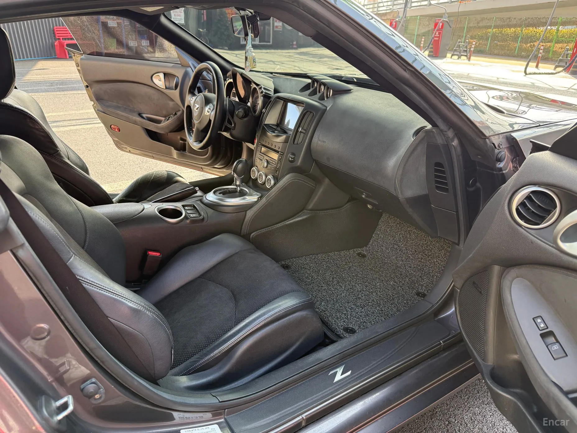 Nissan 370Z превью 10