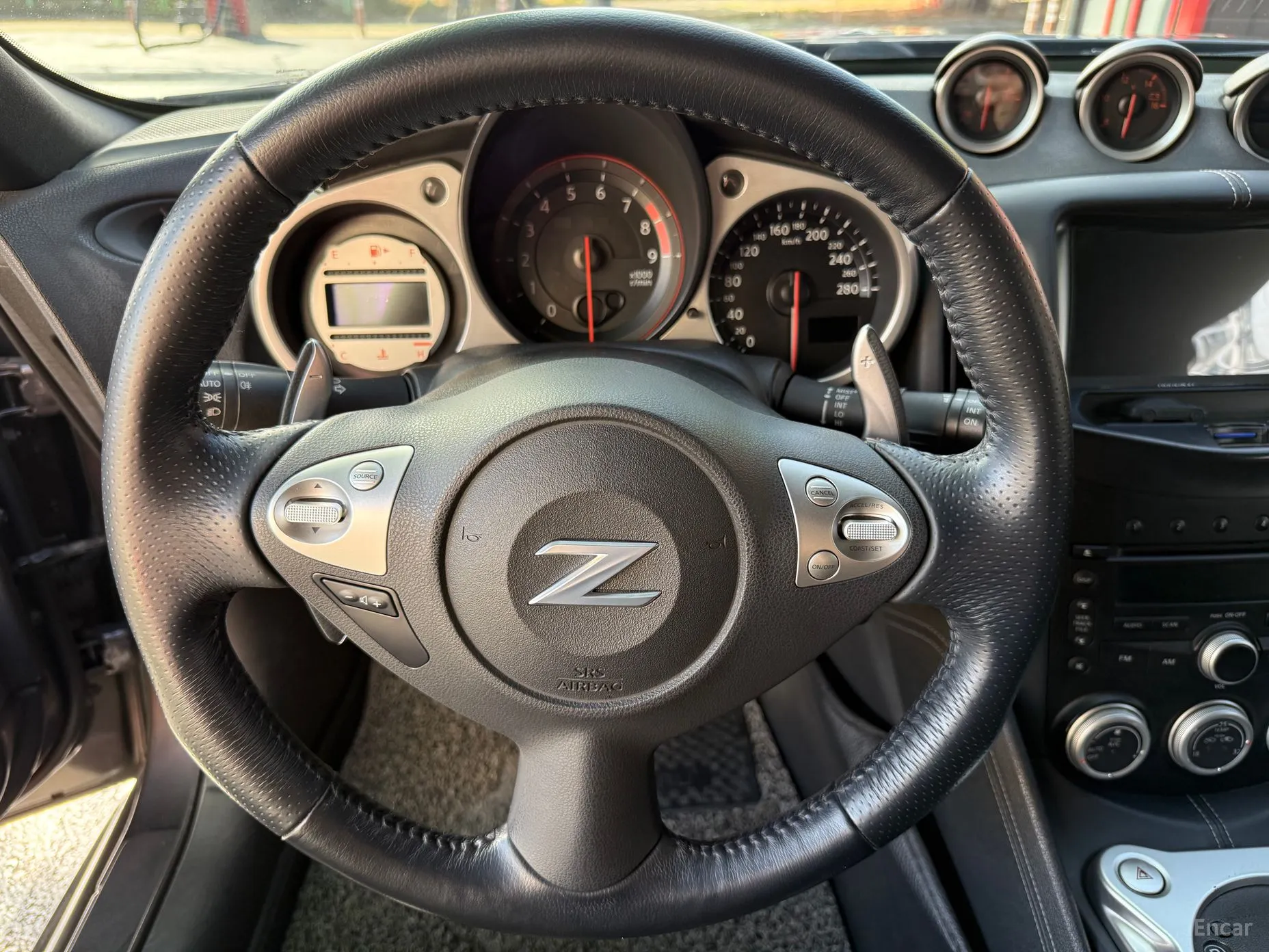 Nissan 370Z превью 14
