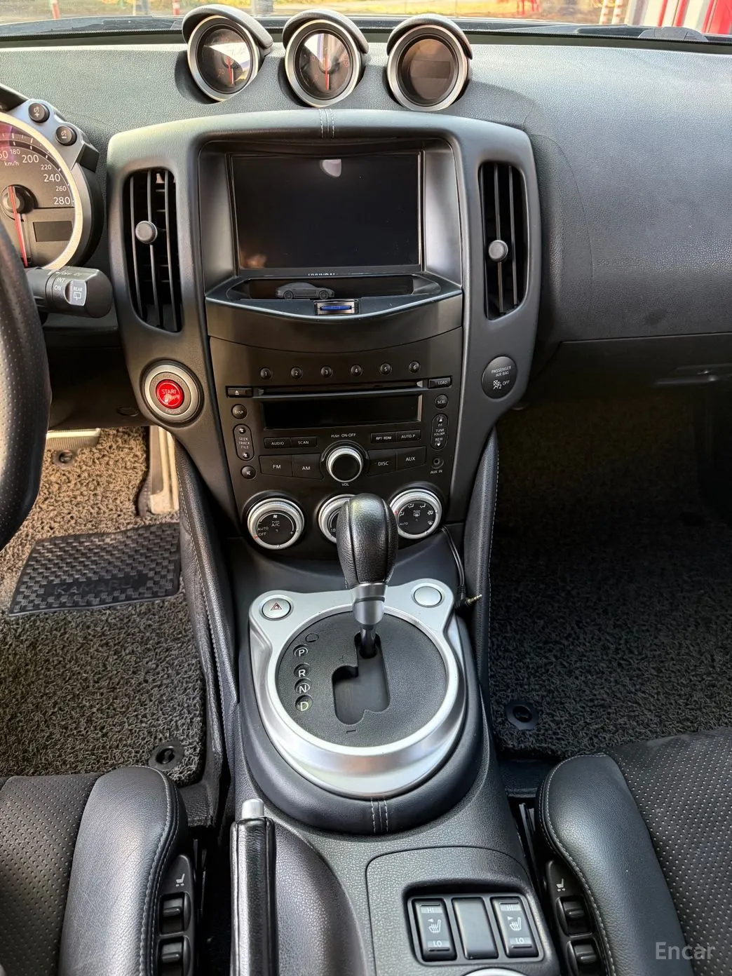 Nissan 370Z превью 9