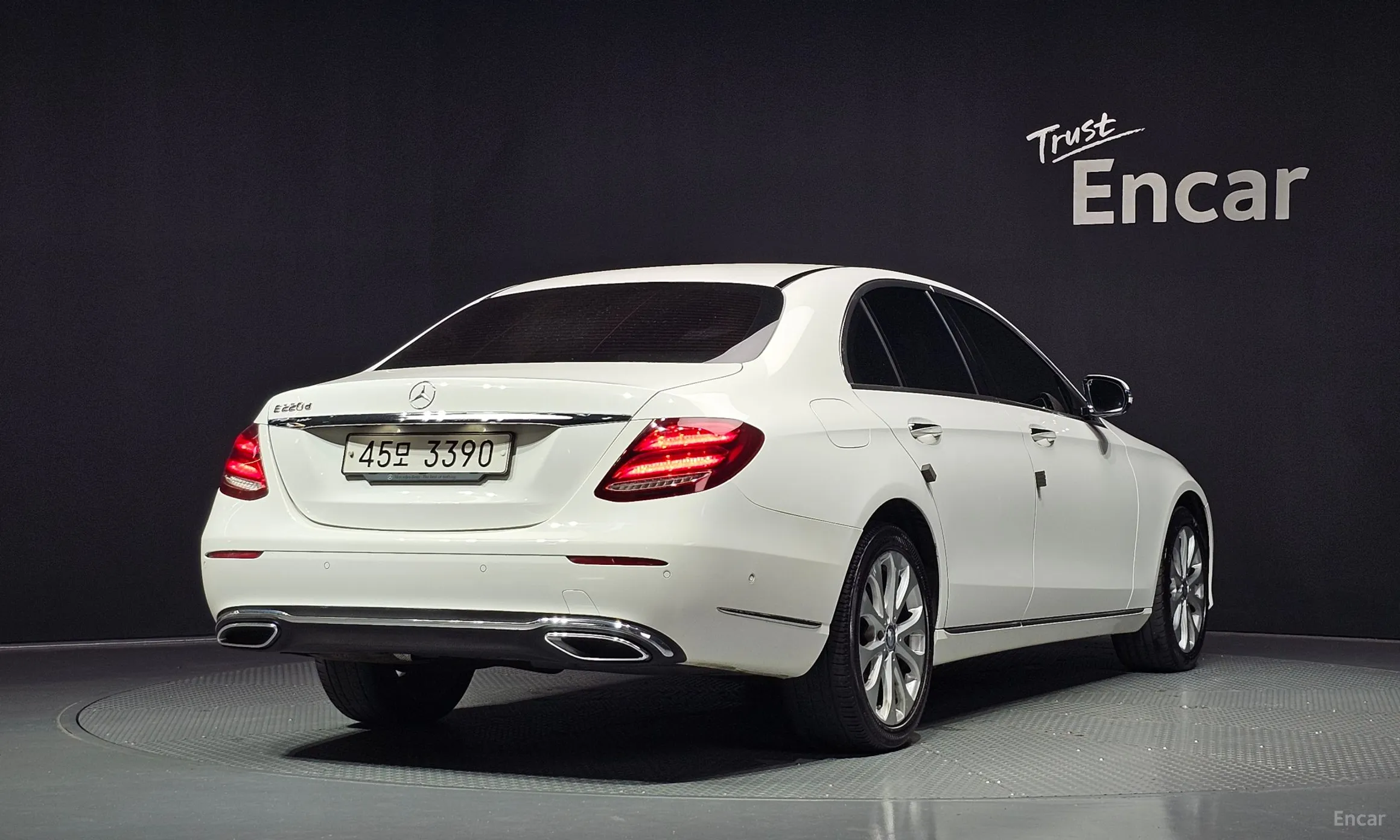 Mercedes Benz E-Class W213