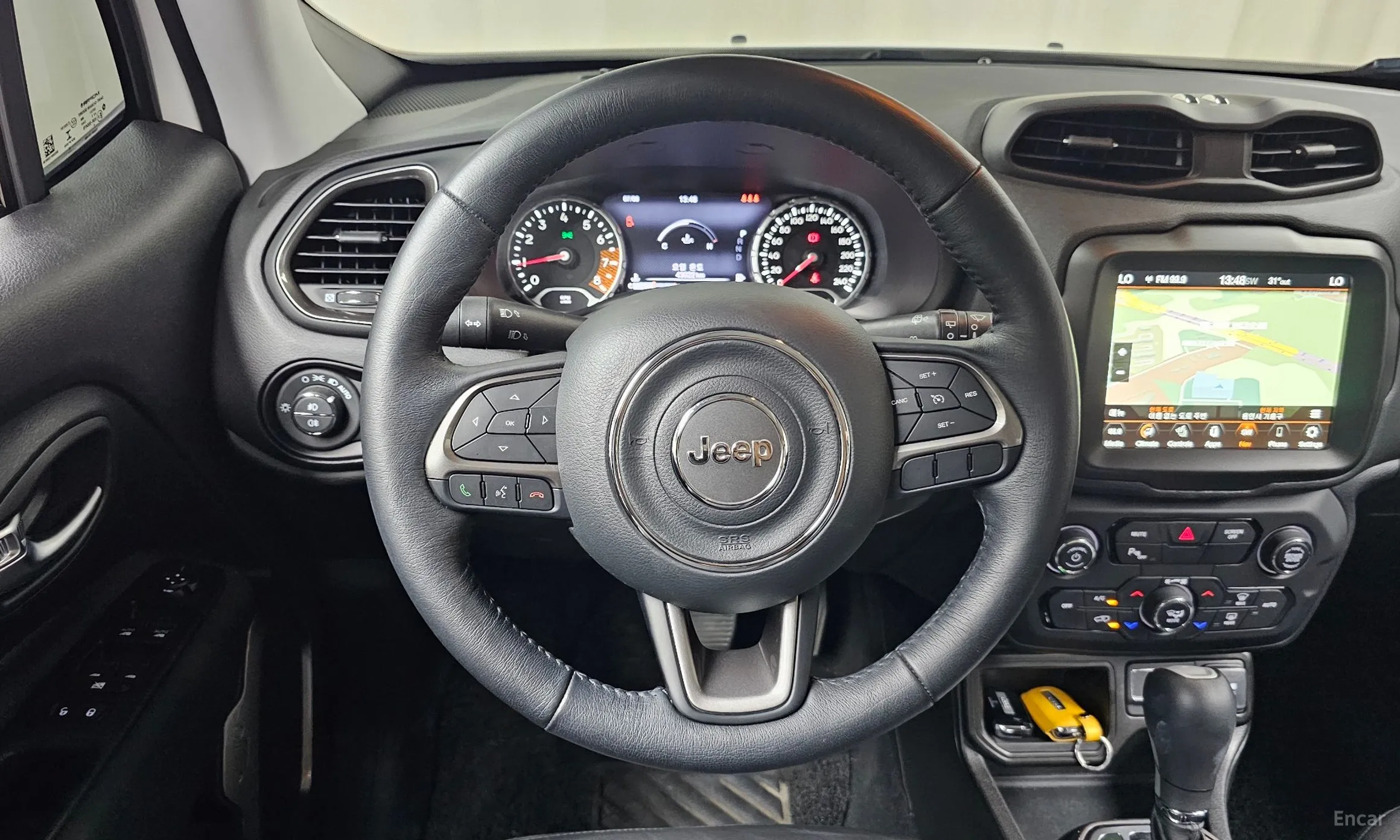 Jeep Renegade превью 12