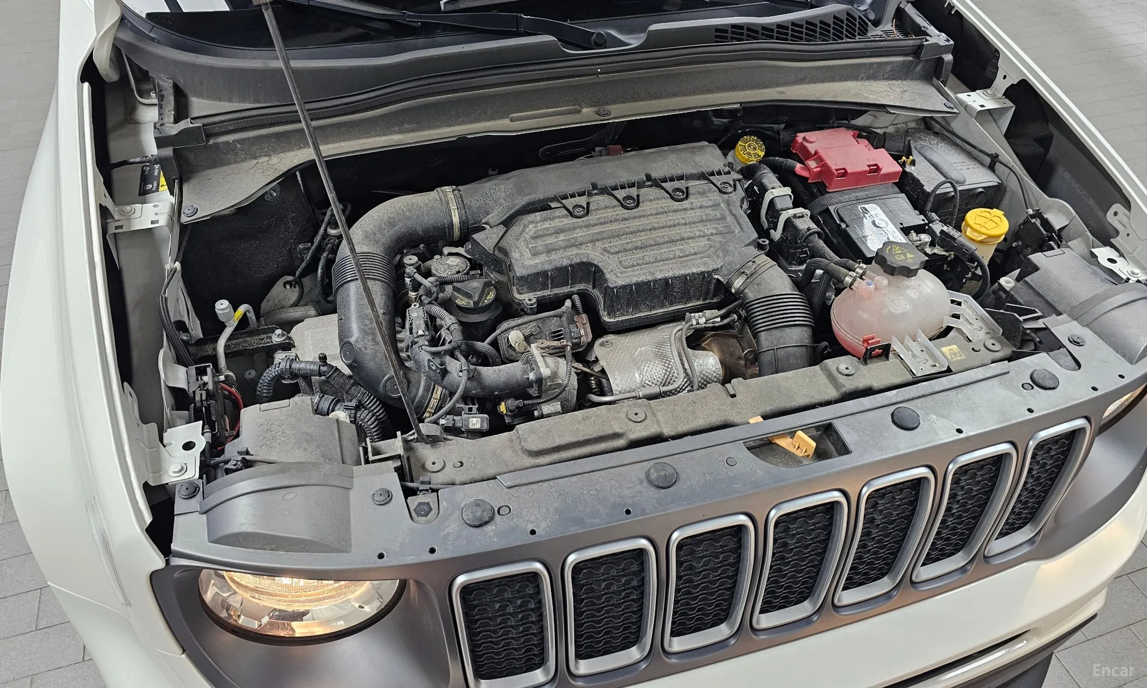 Jeep Renegade превью 6