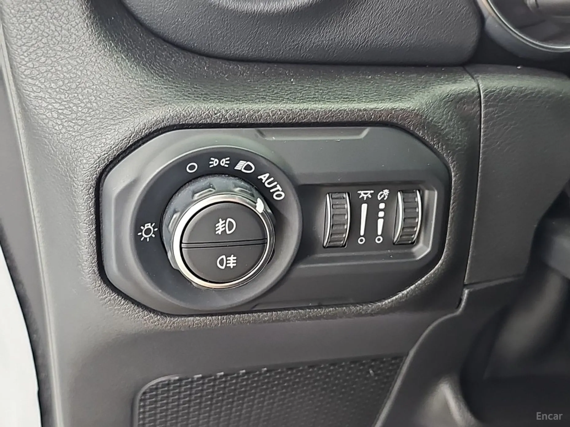 Jeep Wrangler (JL) превью 18