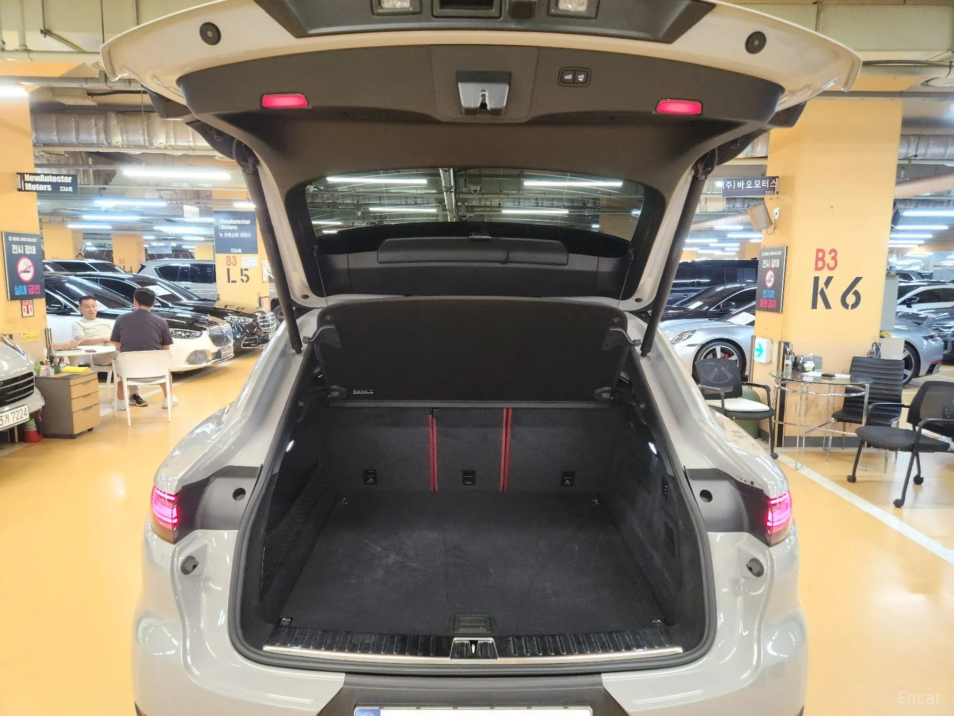 Porsche Cayenne (PO536) превью 5