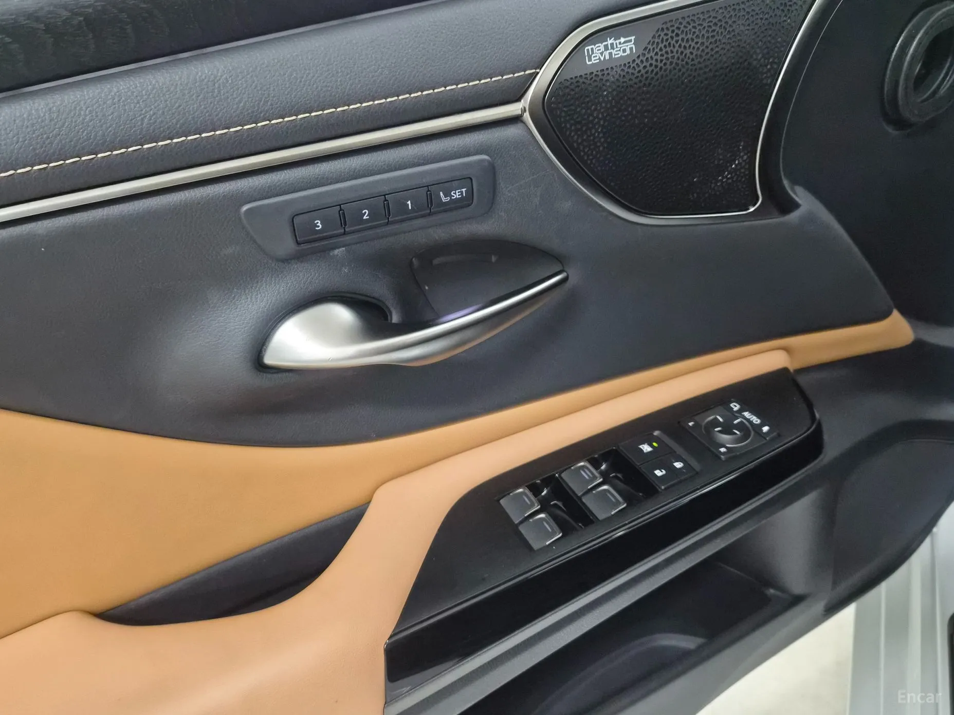 Lexus ES300h 7th Generation превью 11