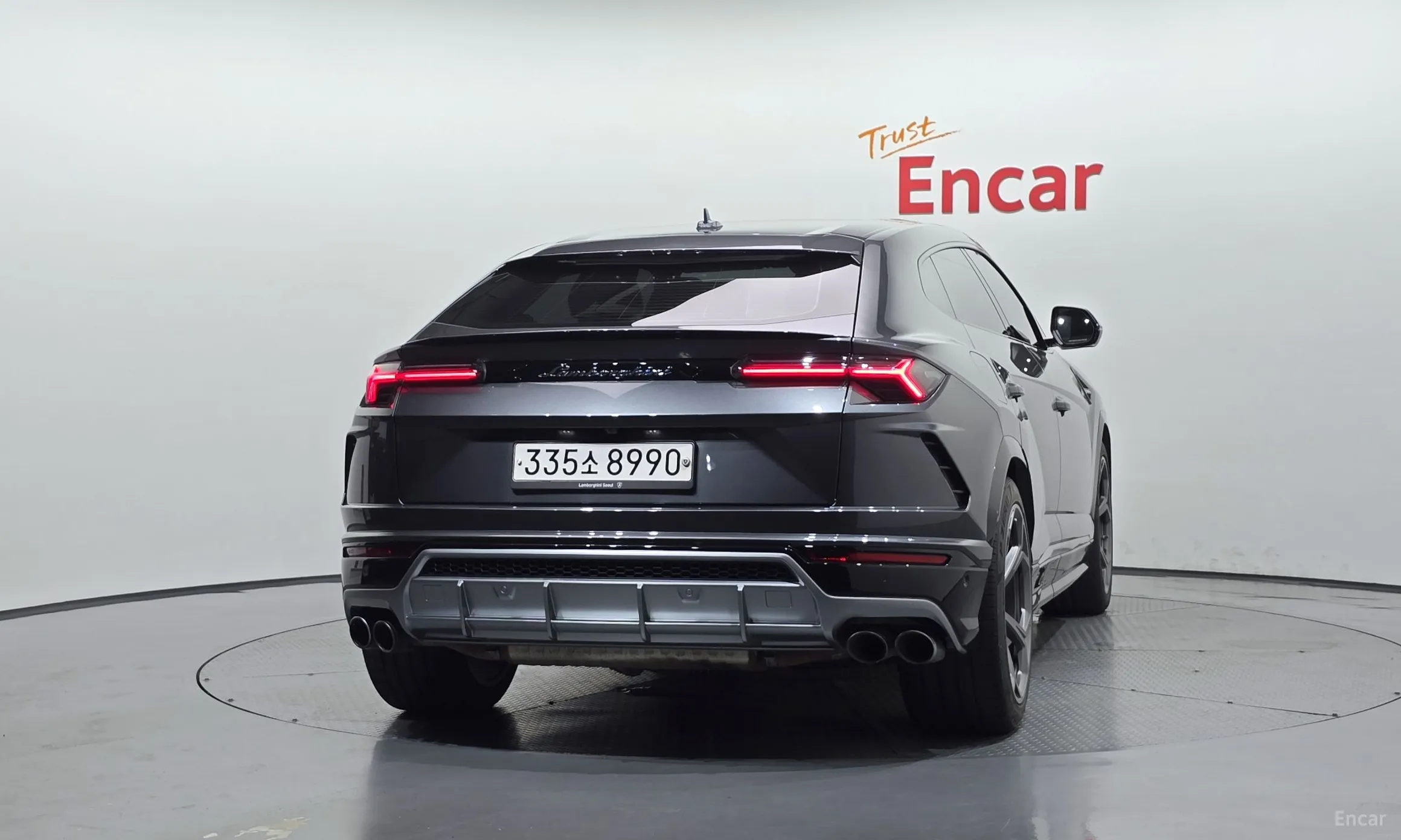 Lamborghini Urus превью 4