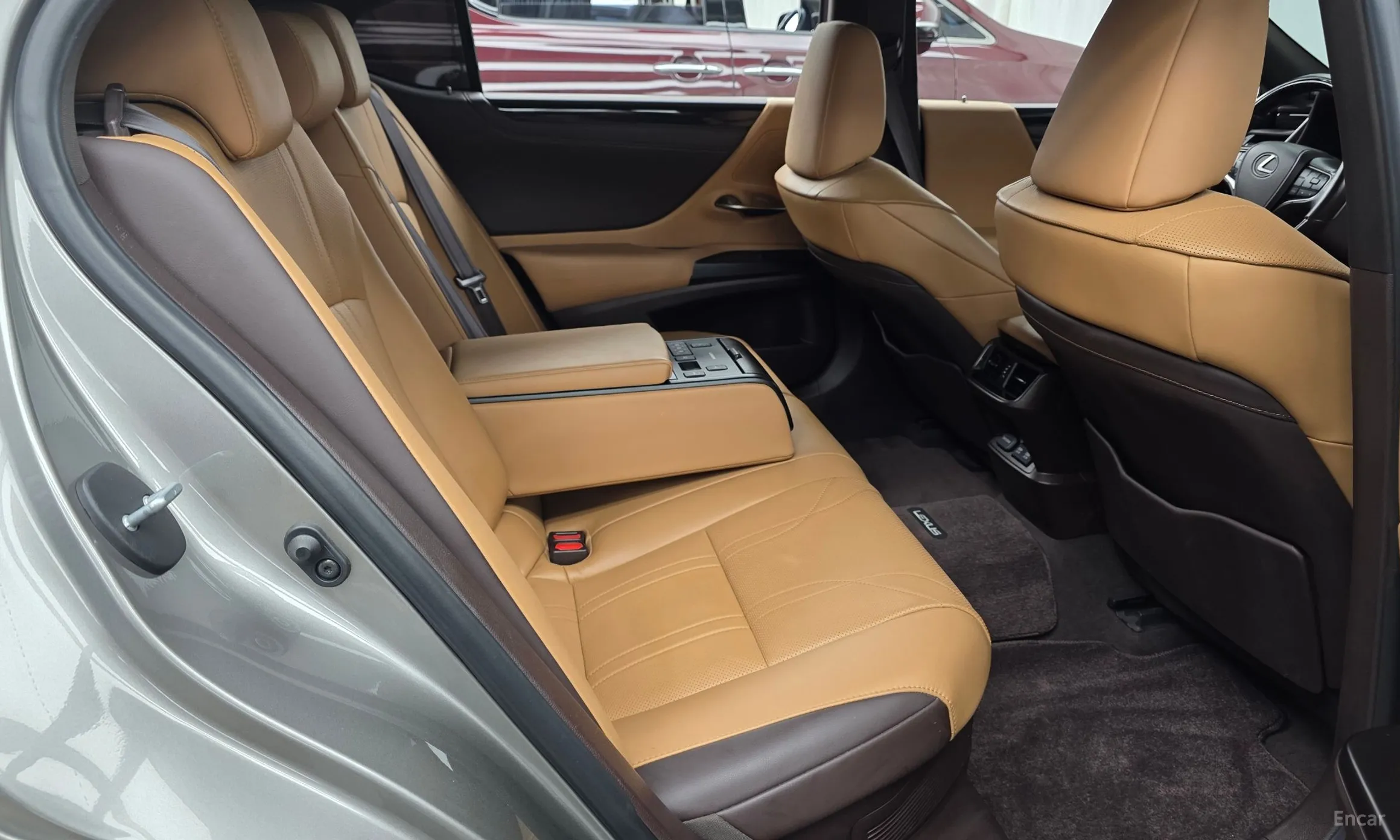Lexus ES300h 7th Generation превью 11