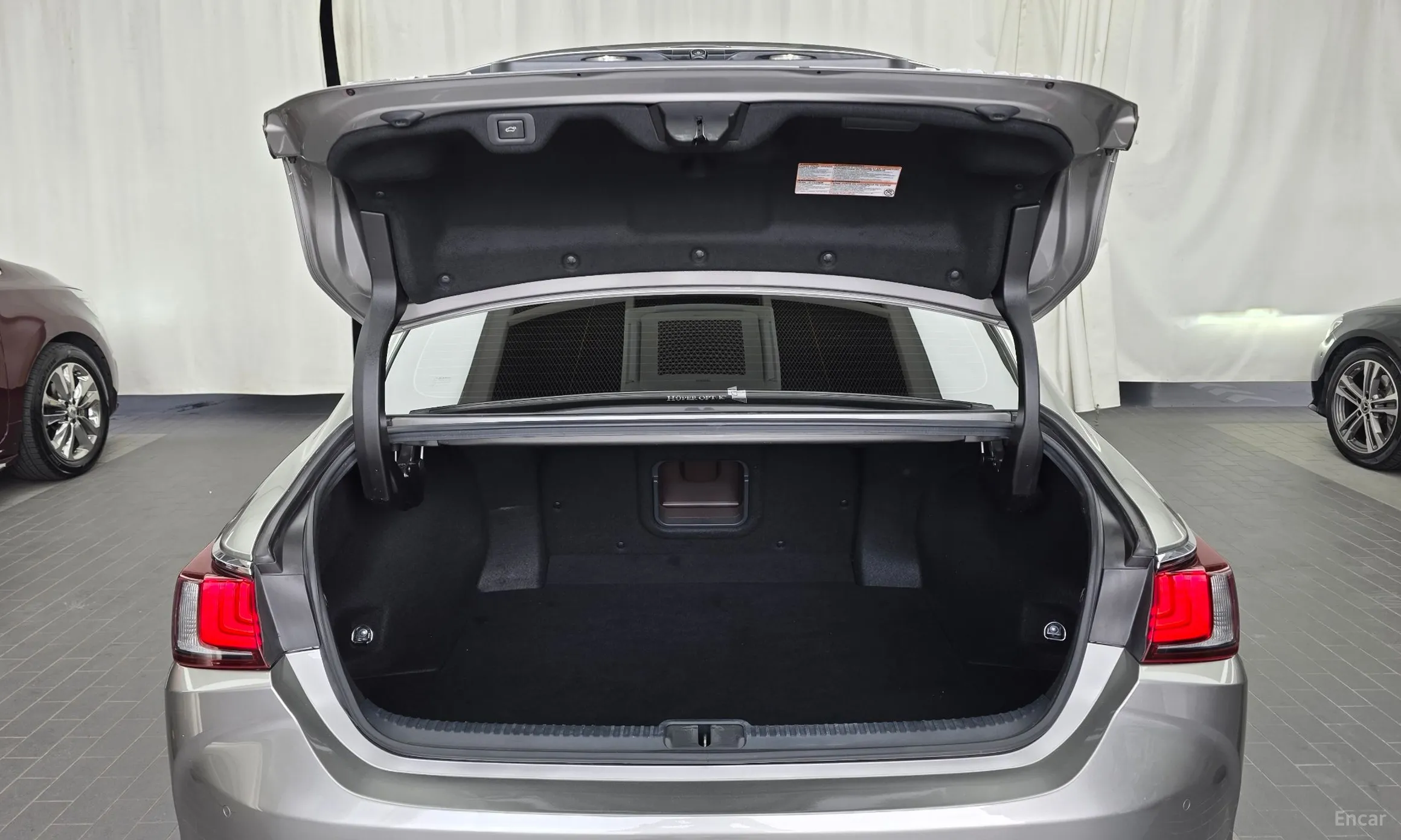 Lexus ES300h 7th Generation превью 20