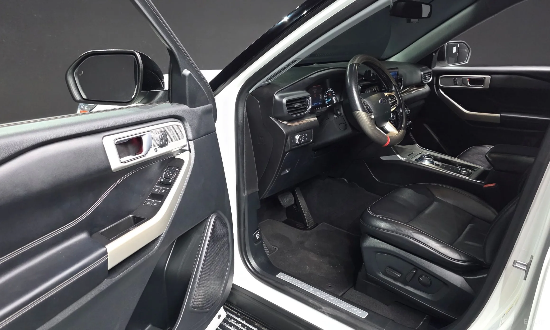Ford Explorer 6th Generation превью 10