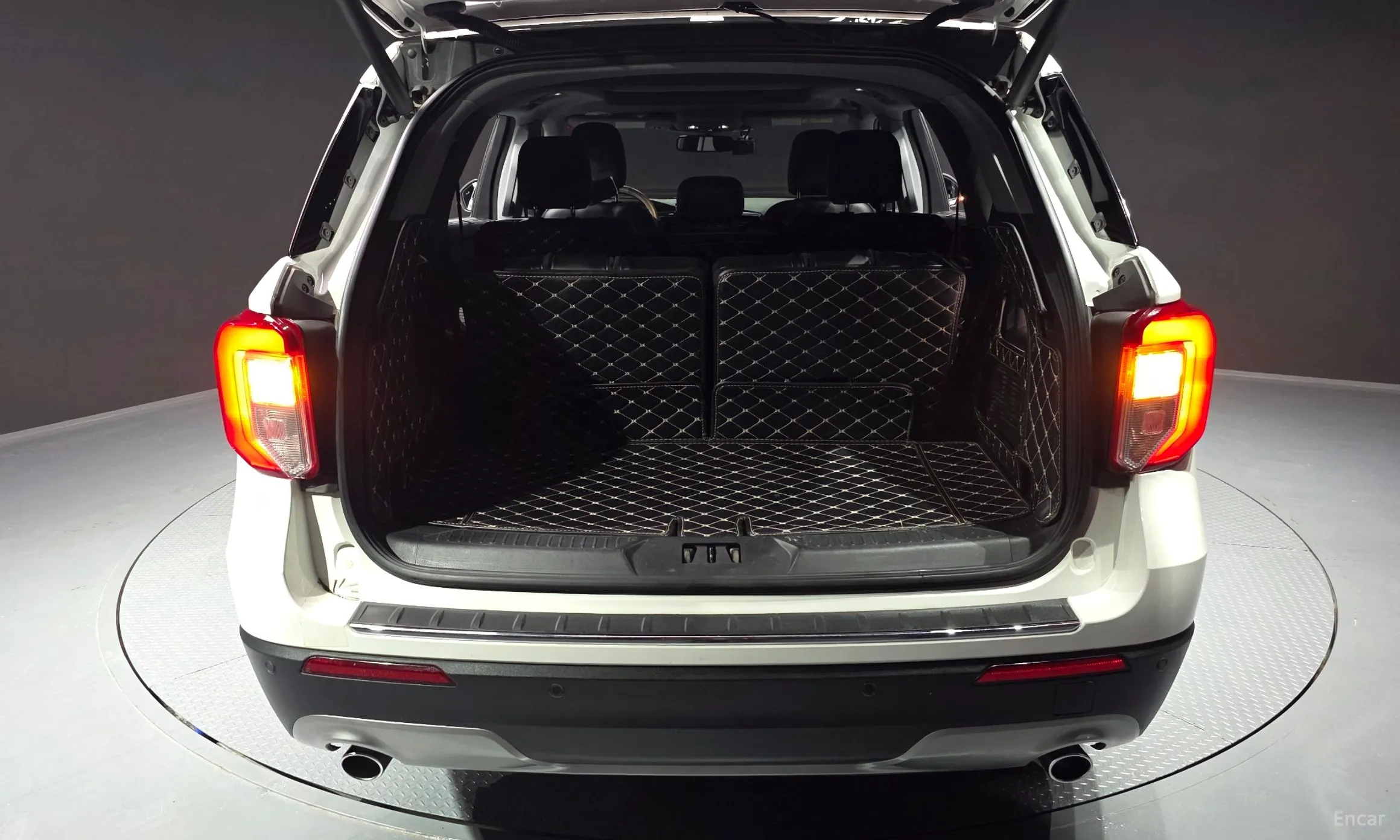 Ford Explorer 6th Generation превью 20