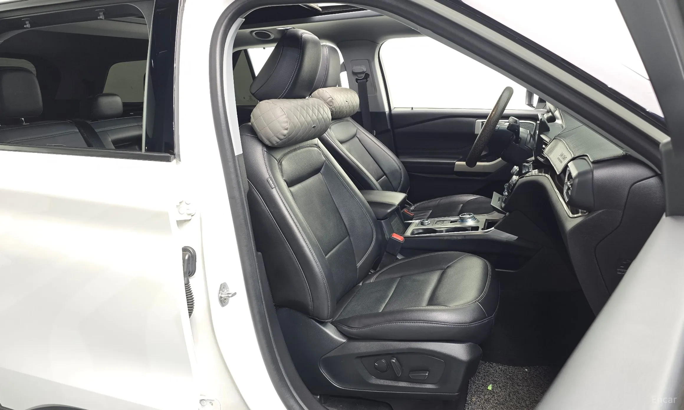 Ford Explorer 6th Generation превью 12