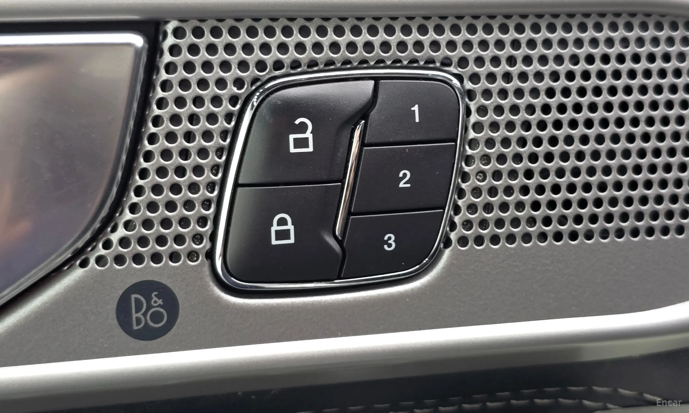 Ford Explorer 6th Generation превью 14