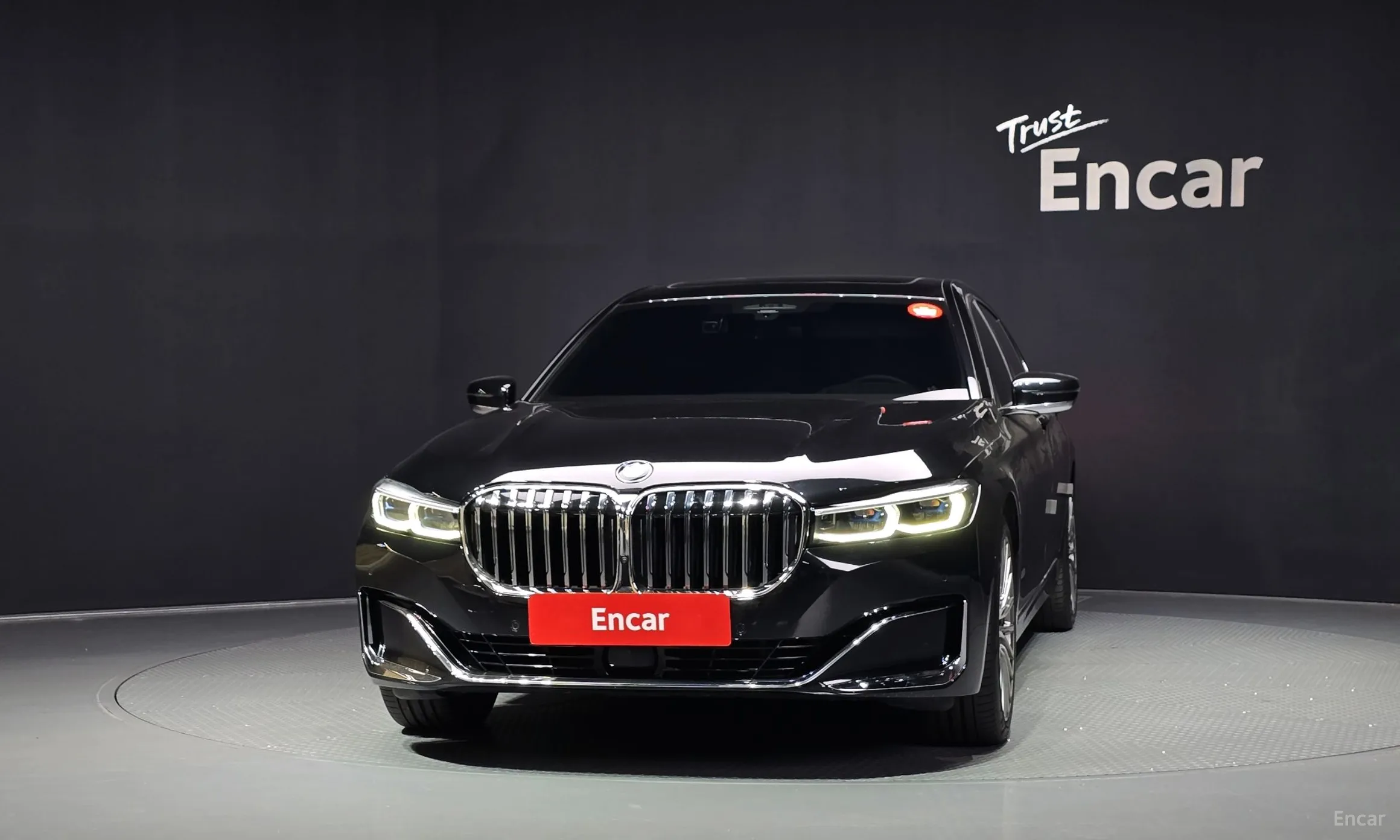 BMW 7 Series (G11) превью 3