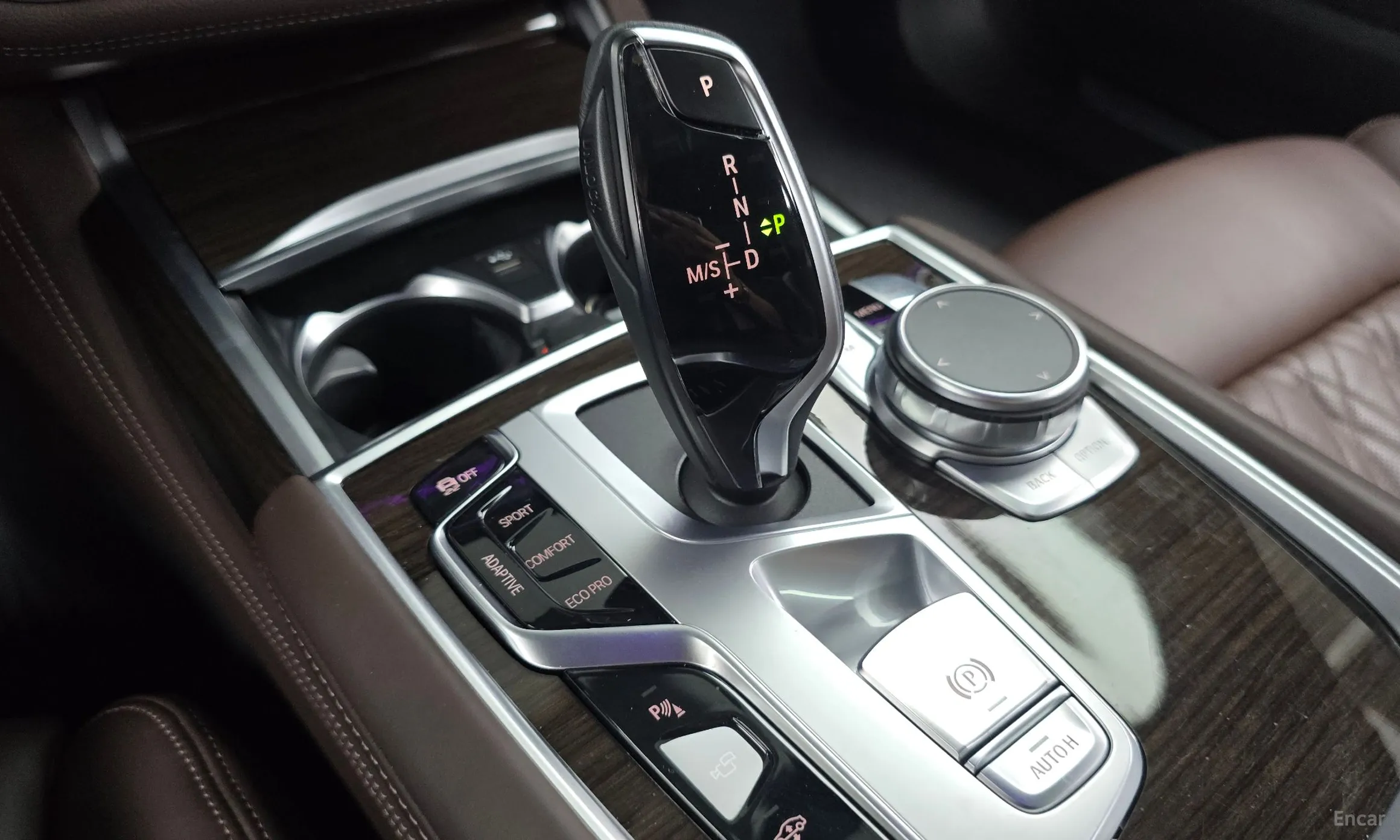 BMW 7 Series (G11) превью 9