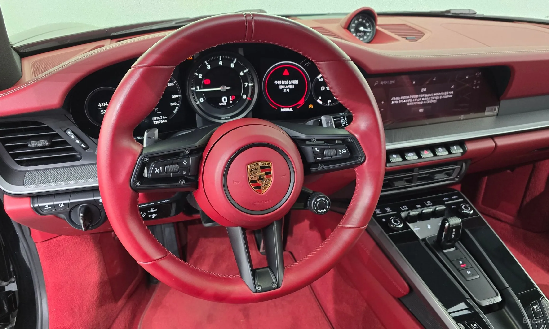 Porsche 911 (992) превью 13