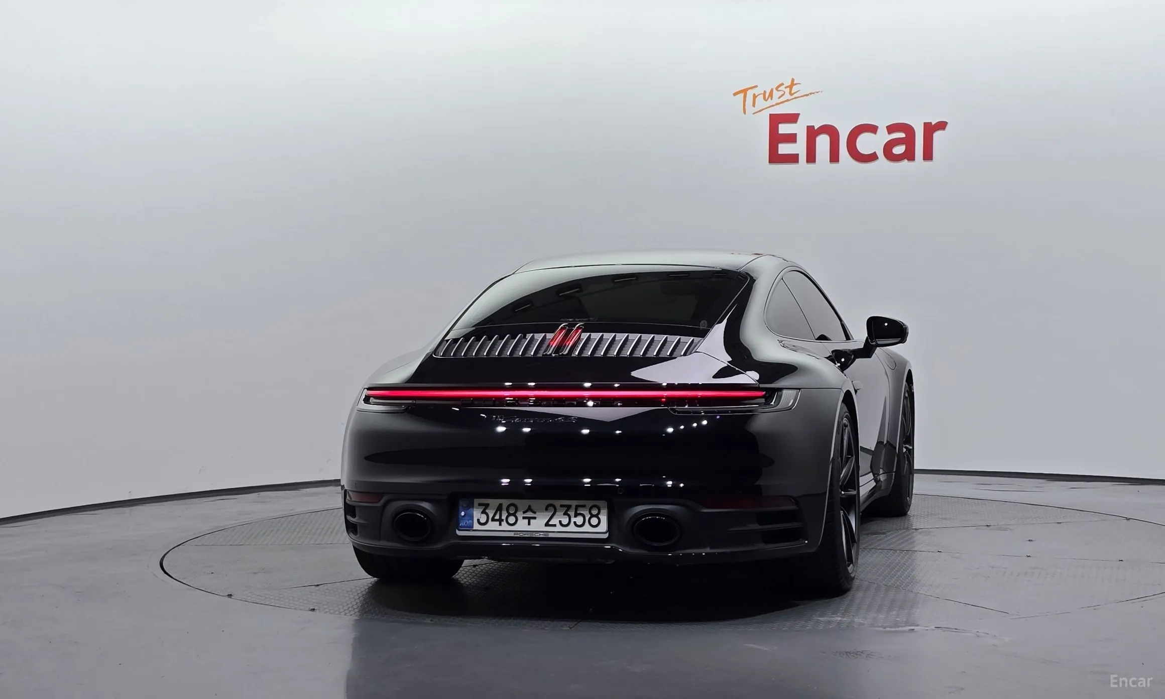 Porsche 911 (992) превью 4