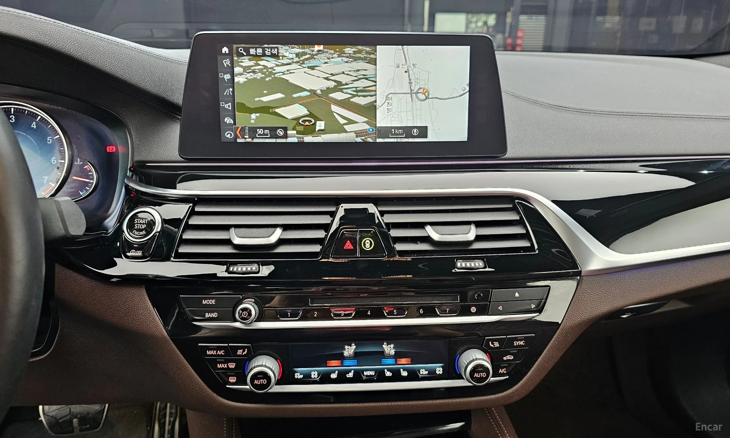 BMW 5 Series (G30) превью 14