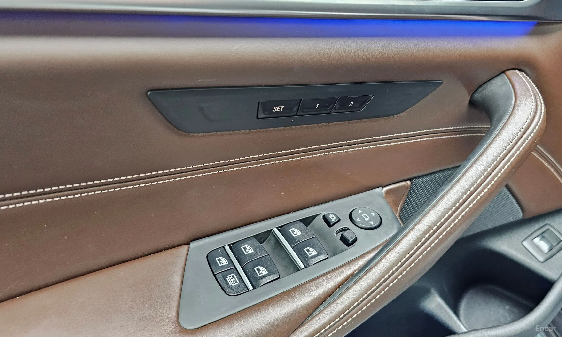 BMW 5 Series (G30) превью 17