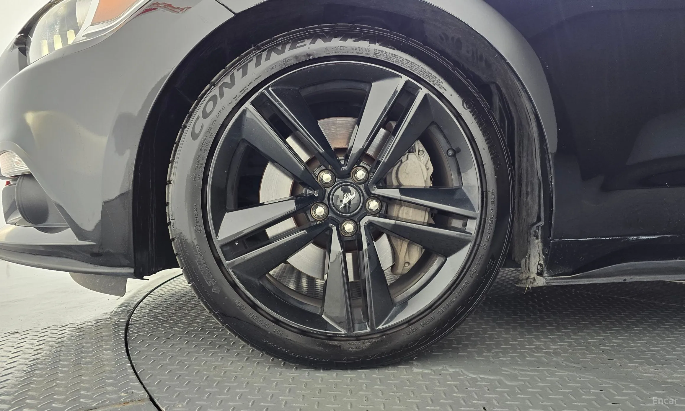 Ford Mustang превью 5