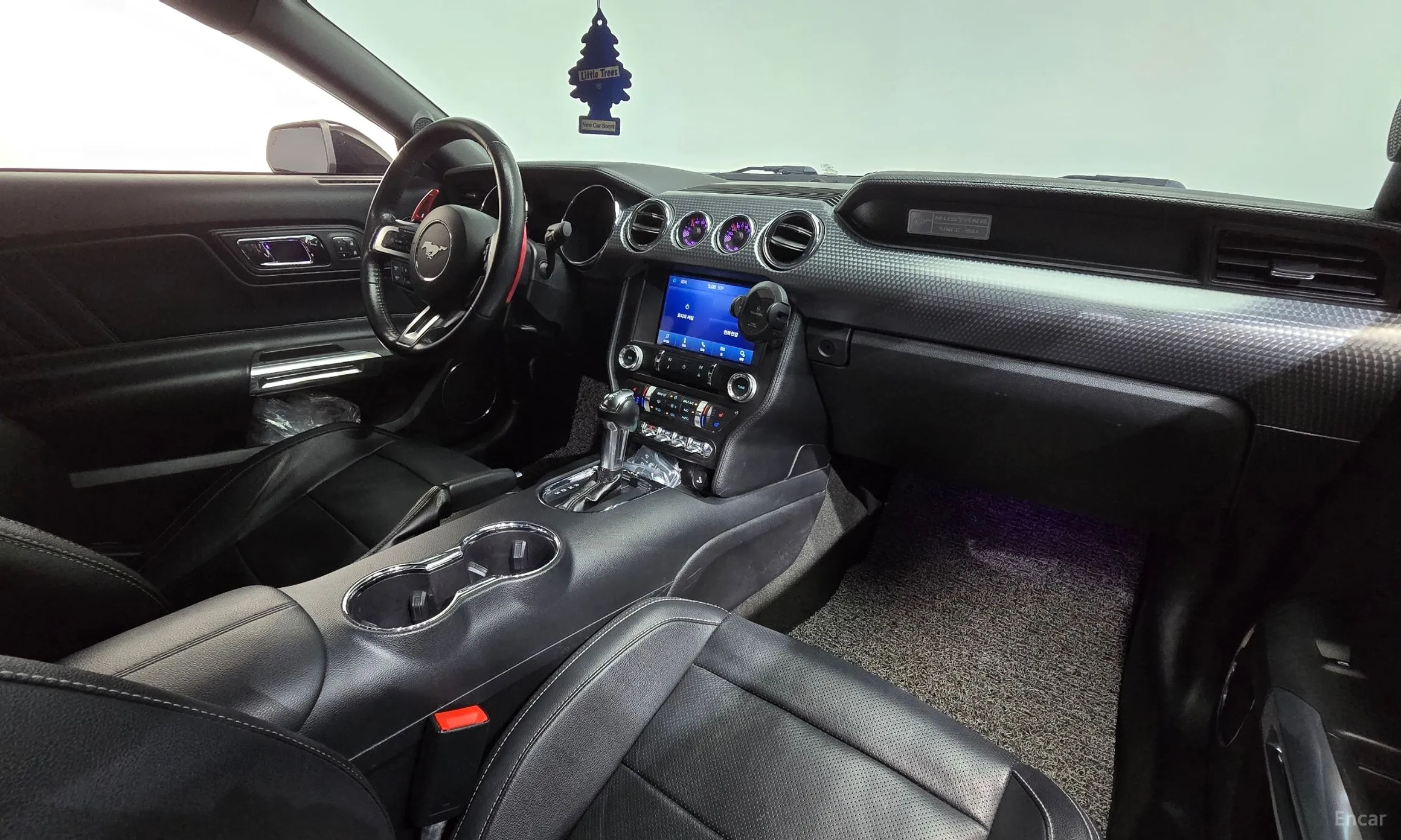 Ford Mustang превью 7