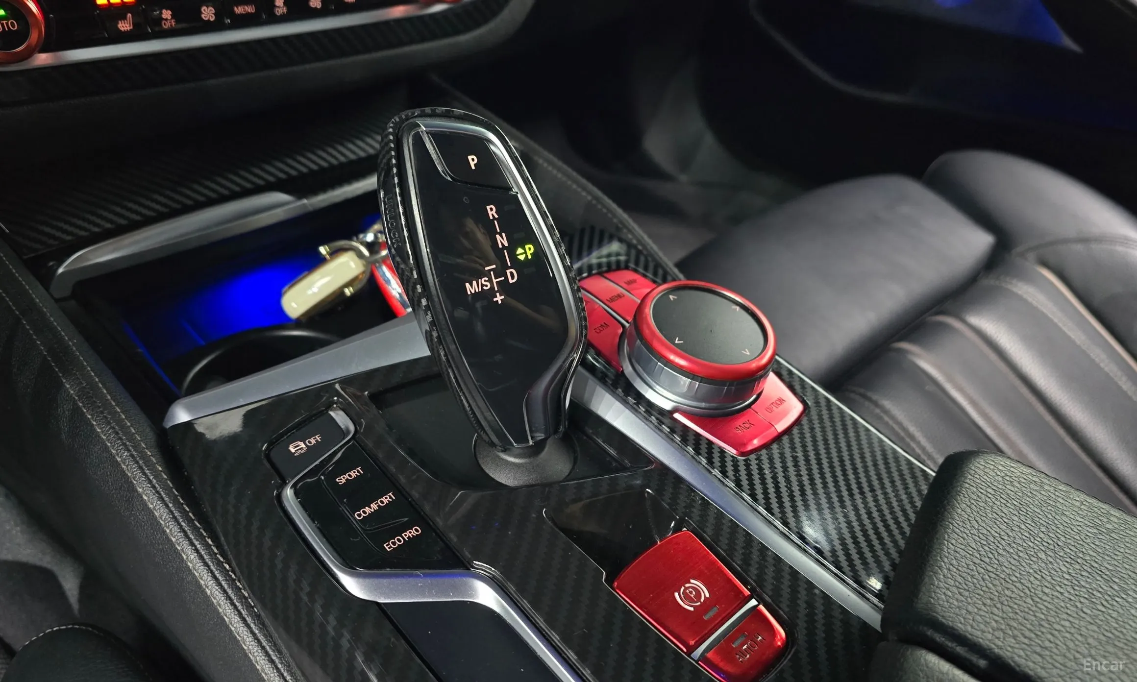 BMW 5 Series (G30) превью 9
