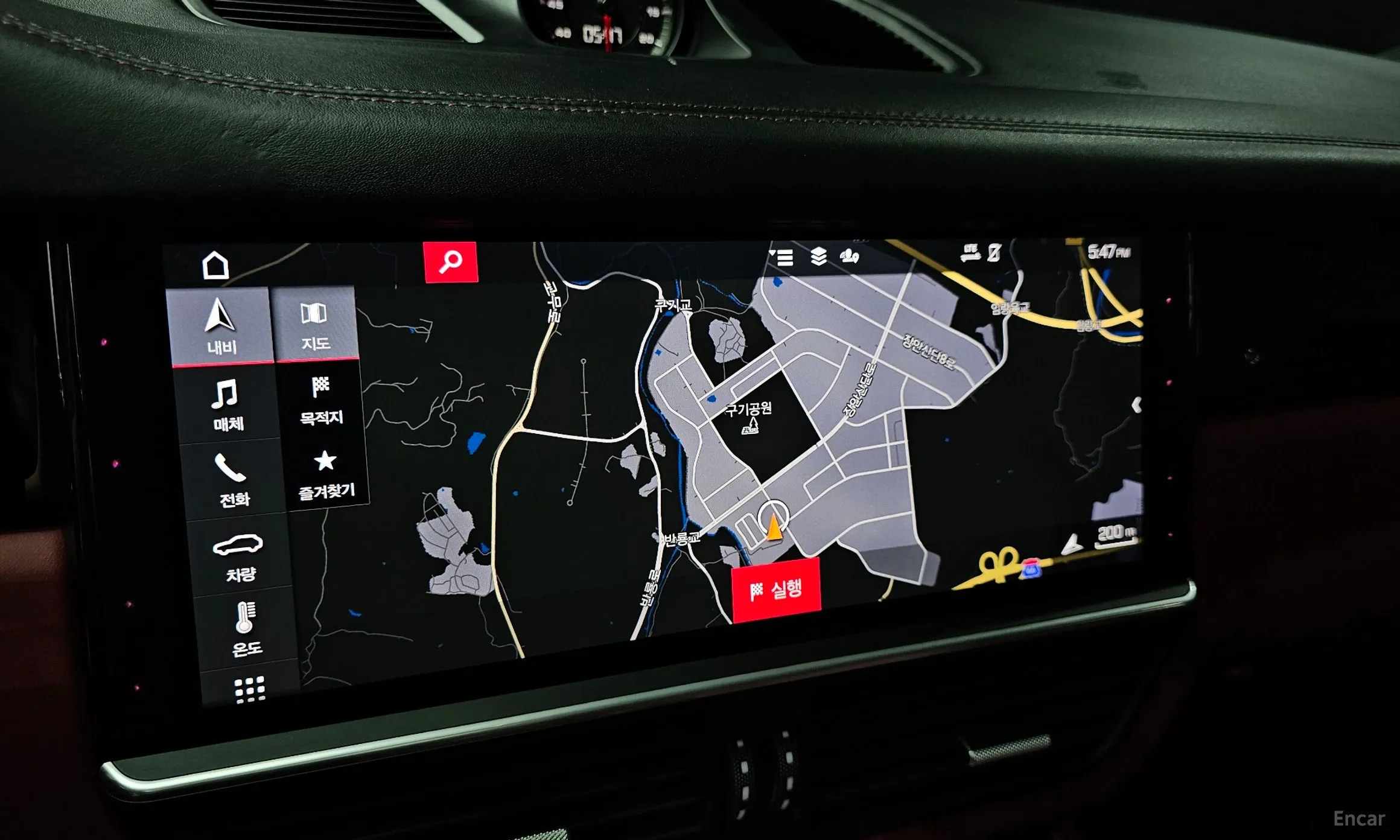 Porsche Cayenne (PO536) превью 14