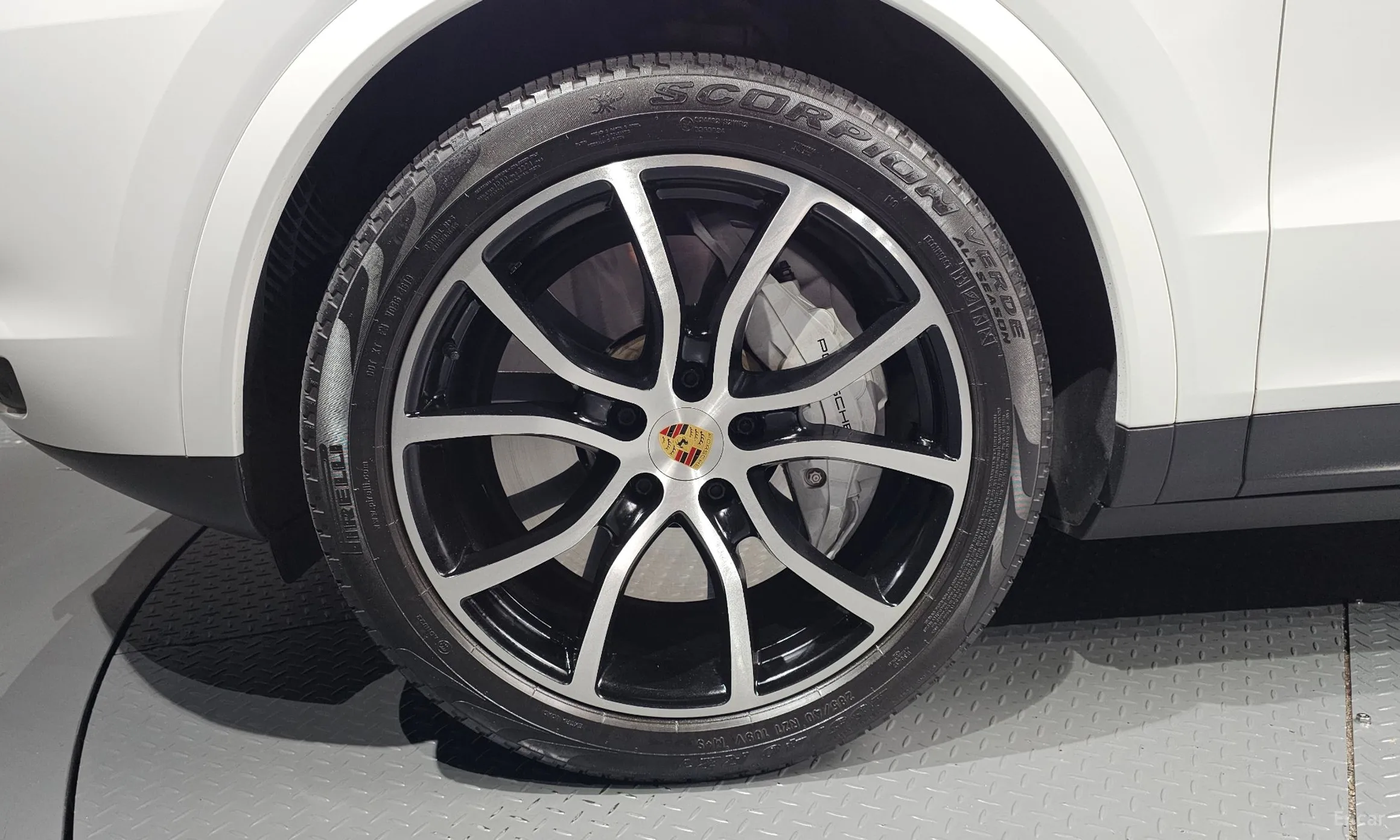 Porsche Cayenne (PO536) превью 5