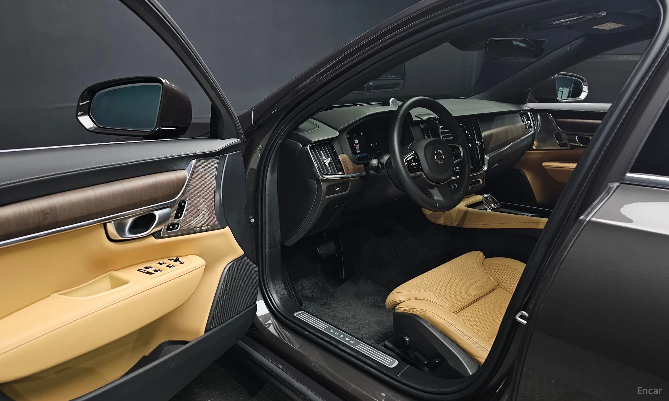 Volvo S90 превью 10