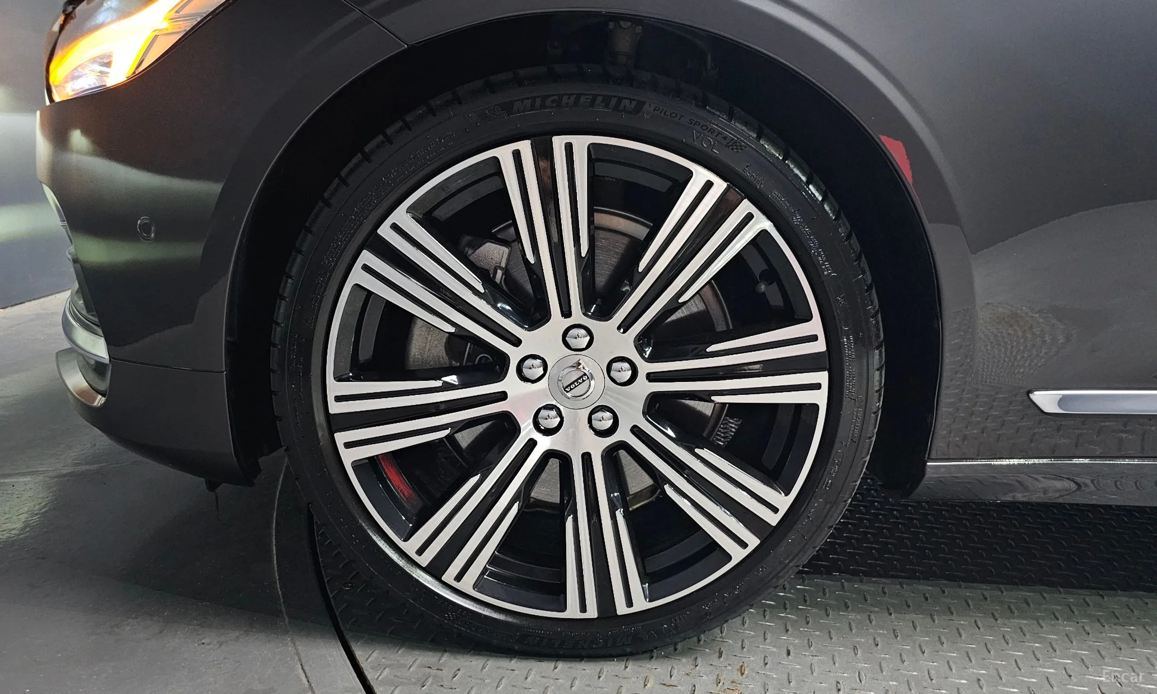 Volvo S90 превью 5