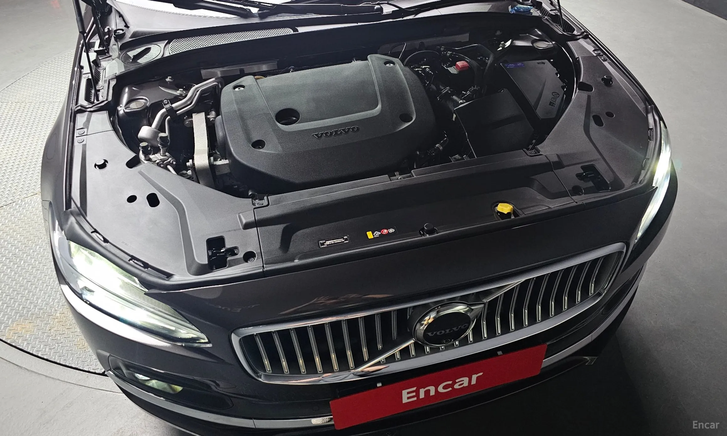 Volvo S90 превью 6