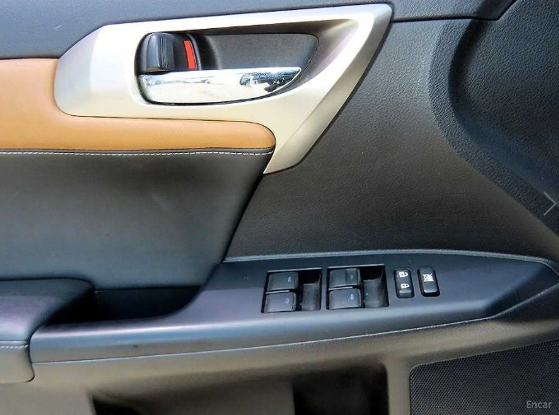 Lexus CT200h превью 11