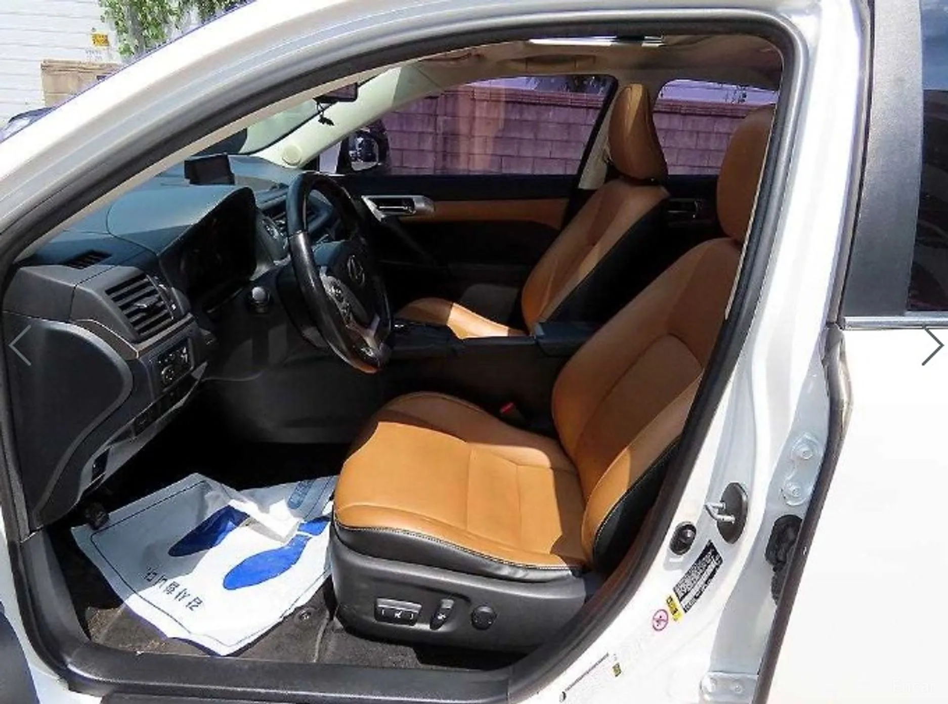 Lexus CT200h превью 5