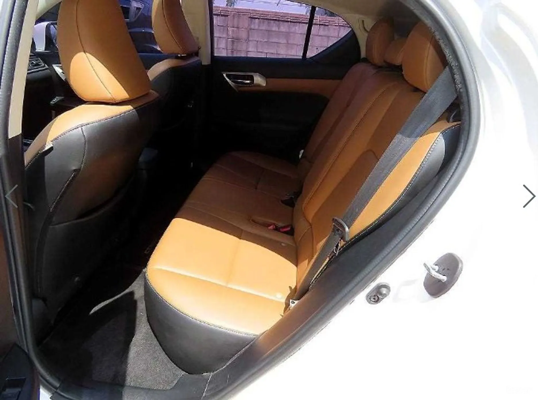 Lexus CT200h превью 6