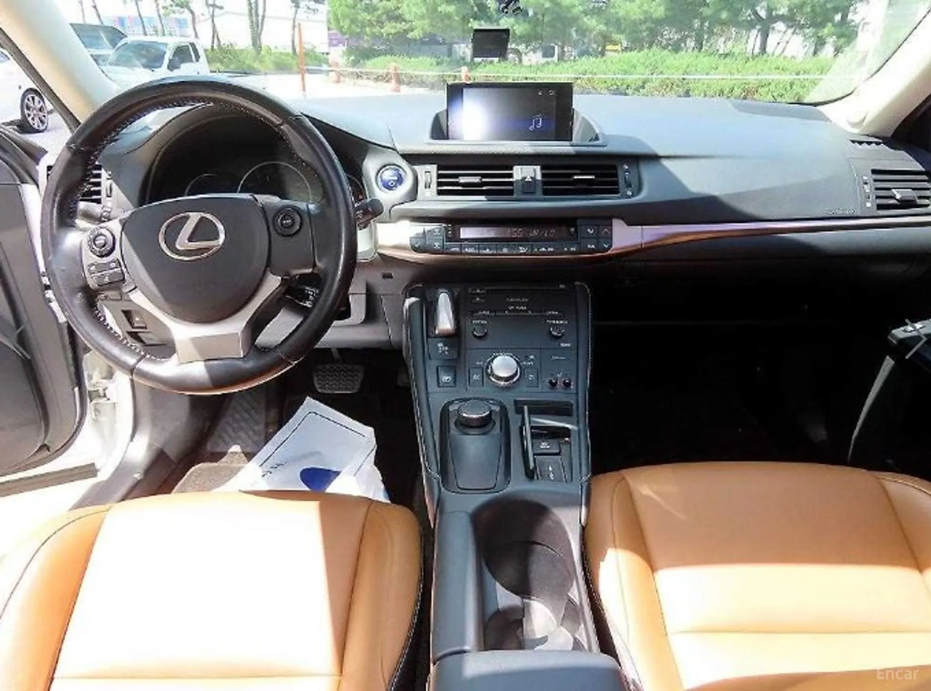 Lexus CT200h превью 7
