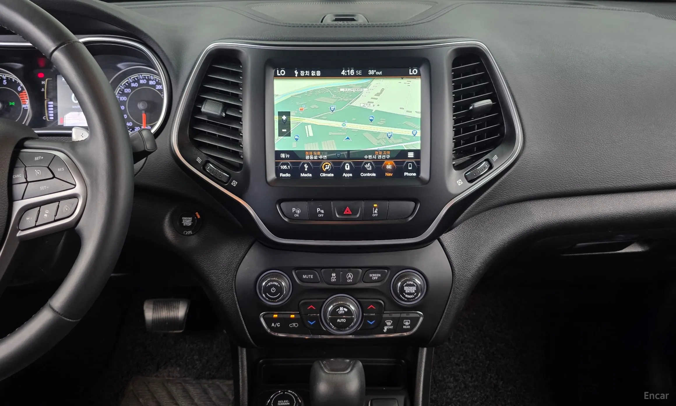 Jeep Cherokee (KL) превью 14