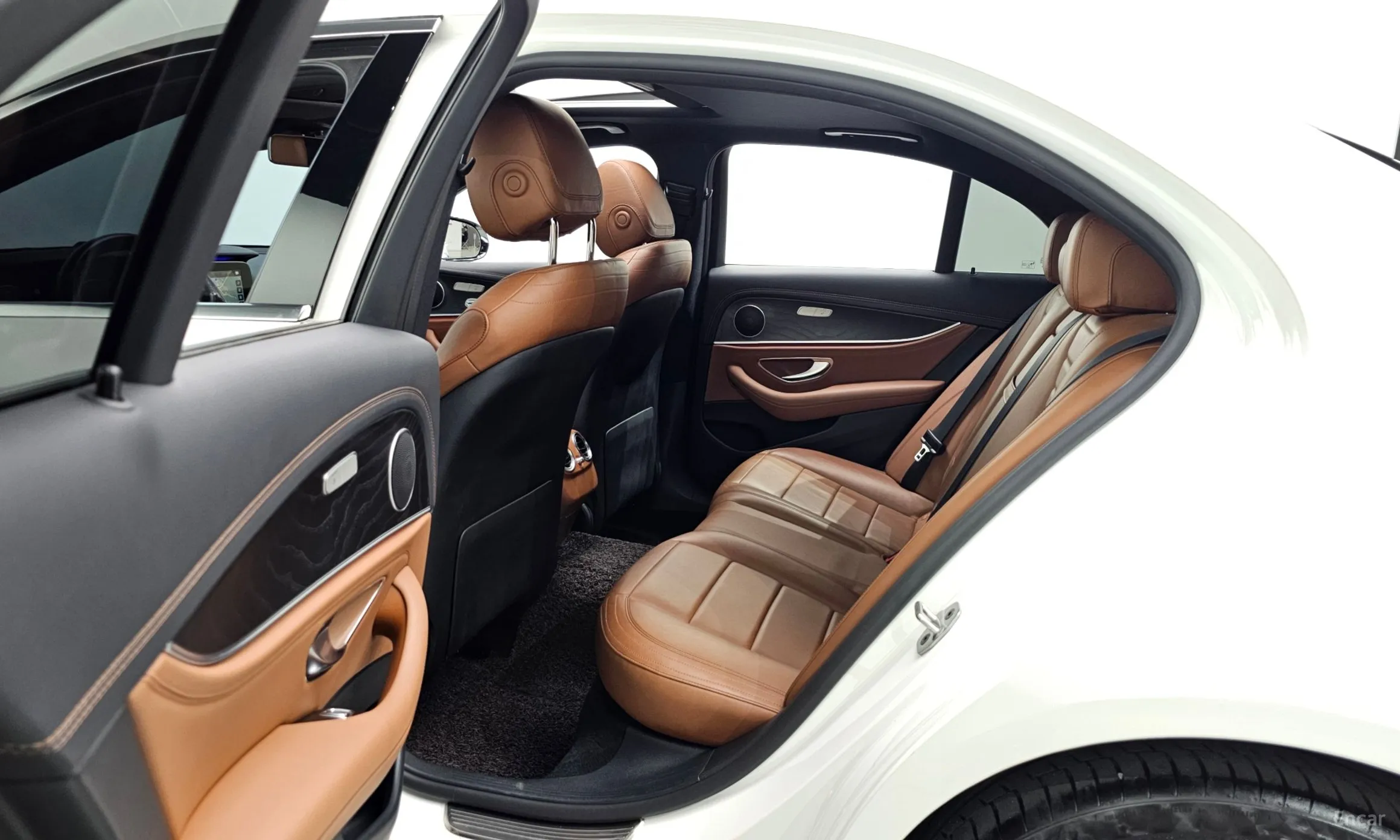 Mercedes Benz E-Class W213 превью 11