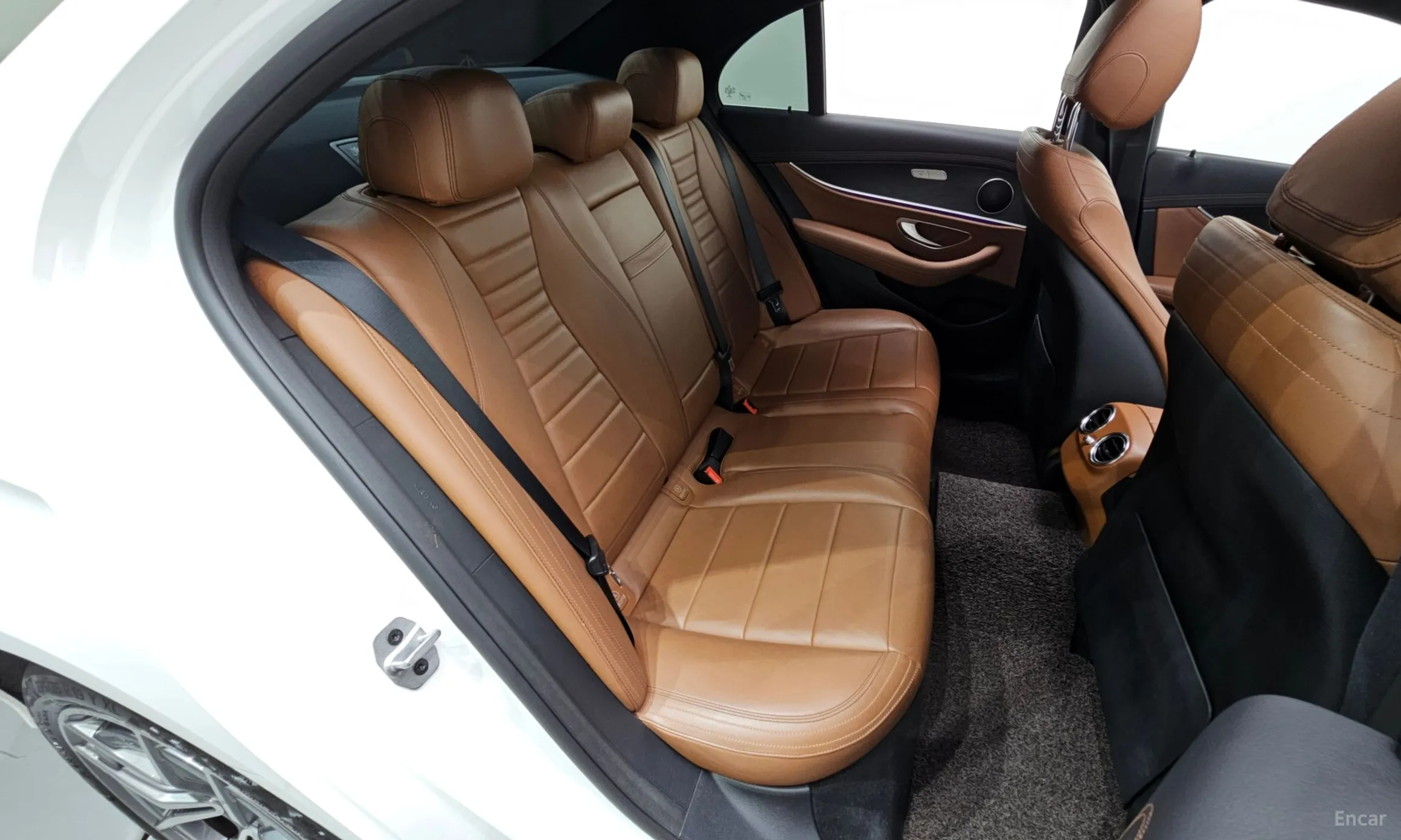 Mercedes Benz E-Class W213 превью 12