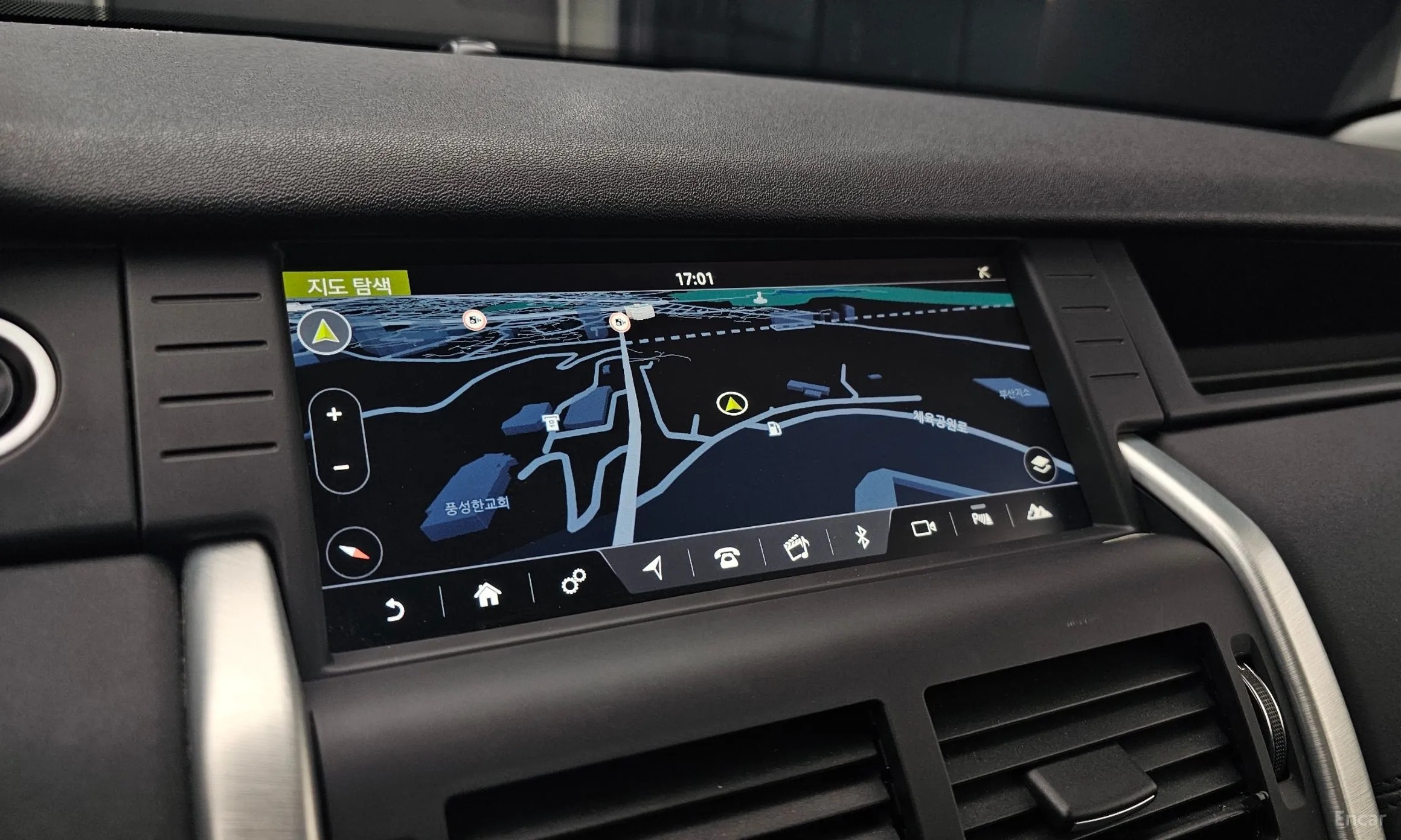 Land Rover Discovery Sports превью 14