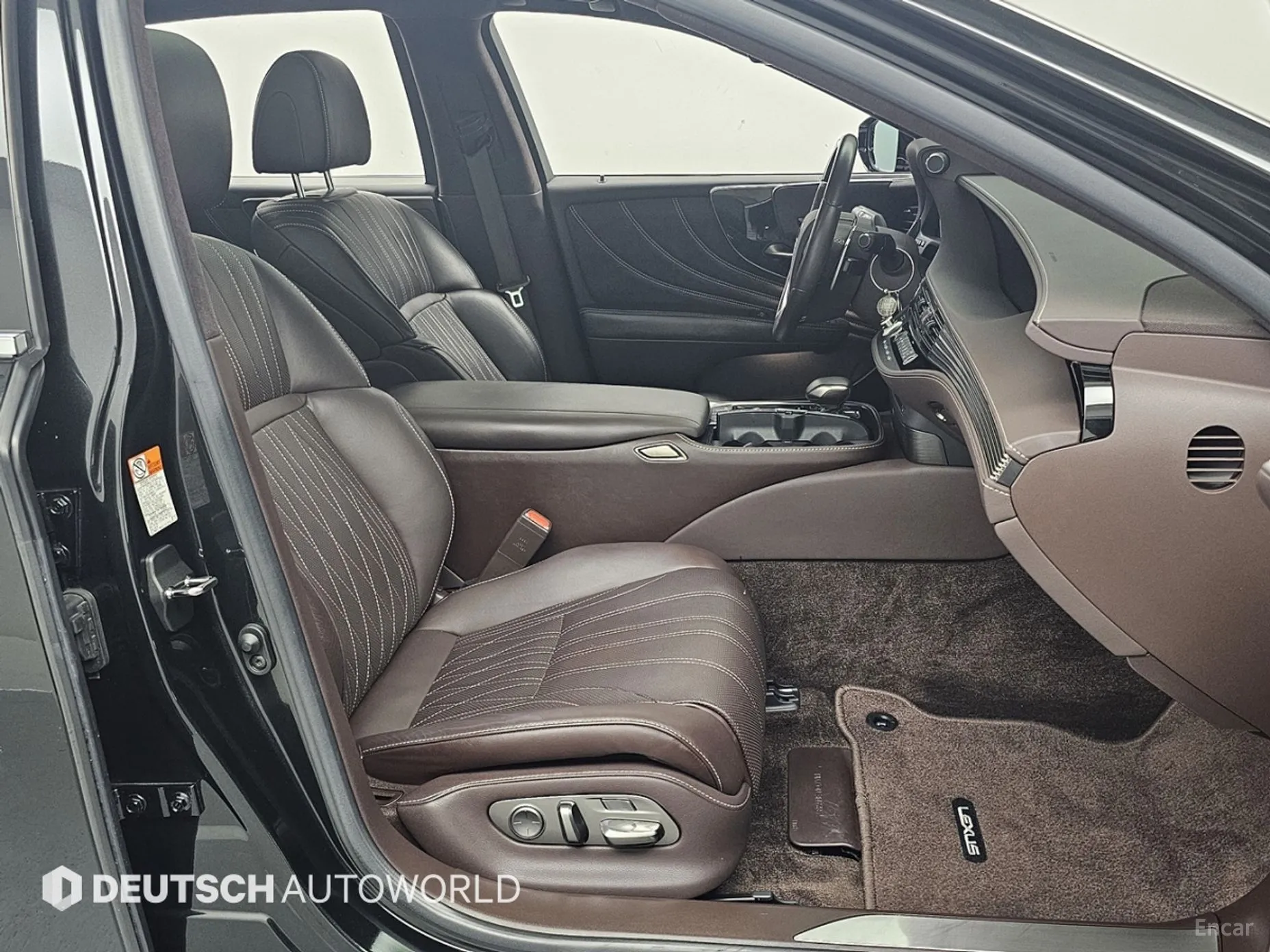 Lexus LS500 5th Generation превью 10