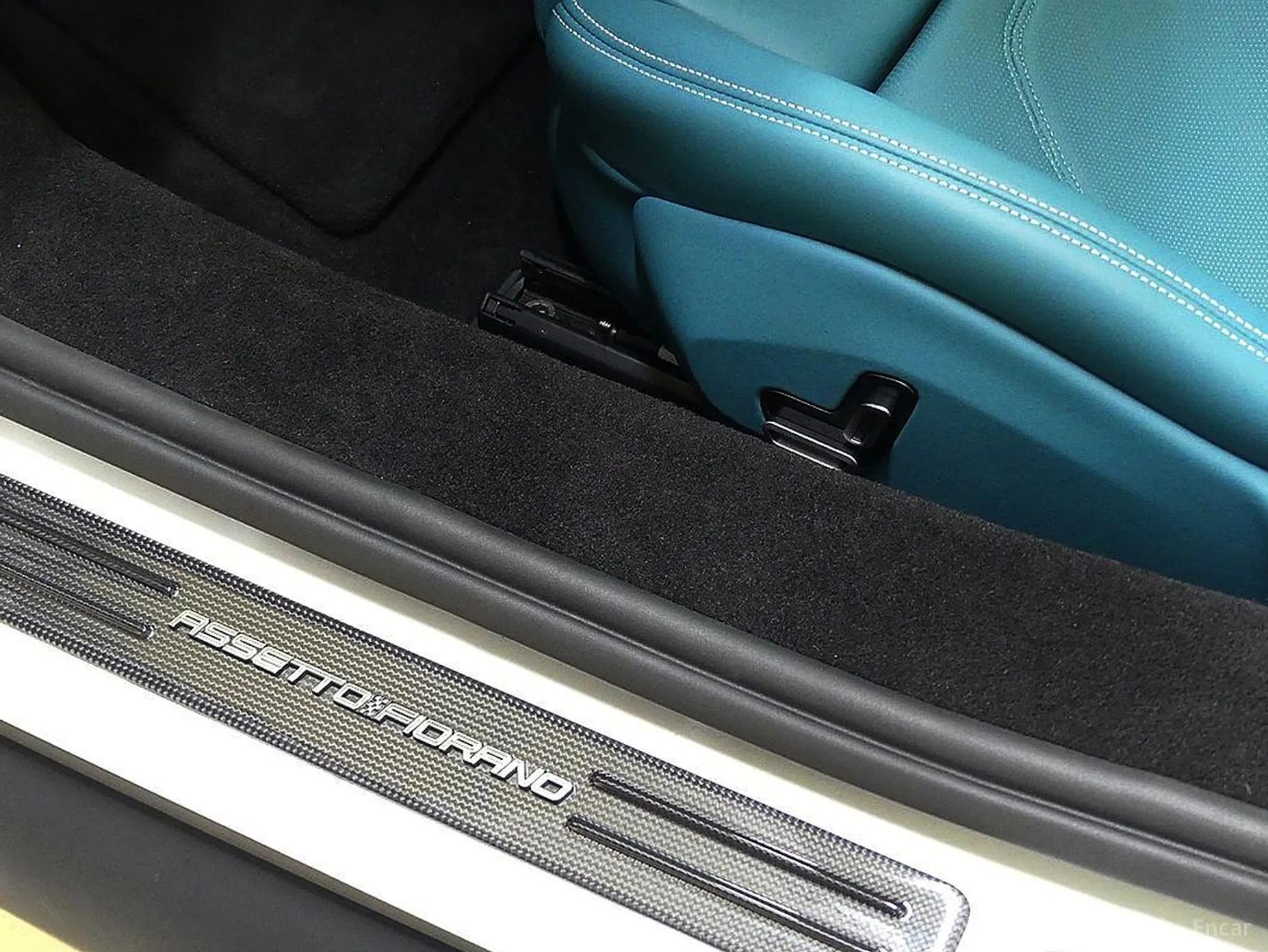 Ferrari 296 GTS превью 17