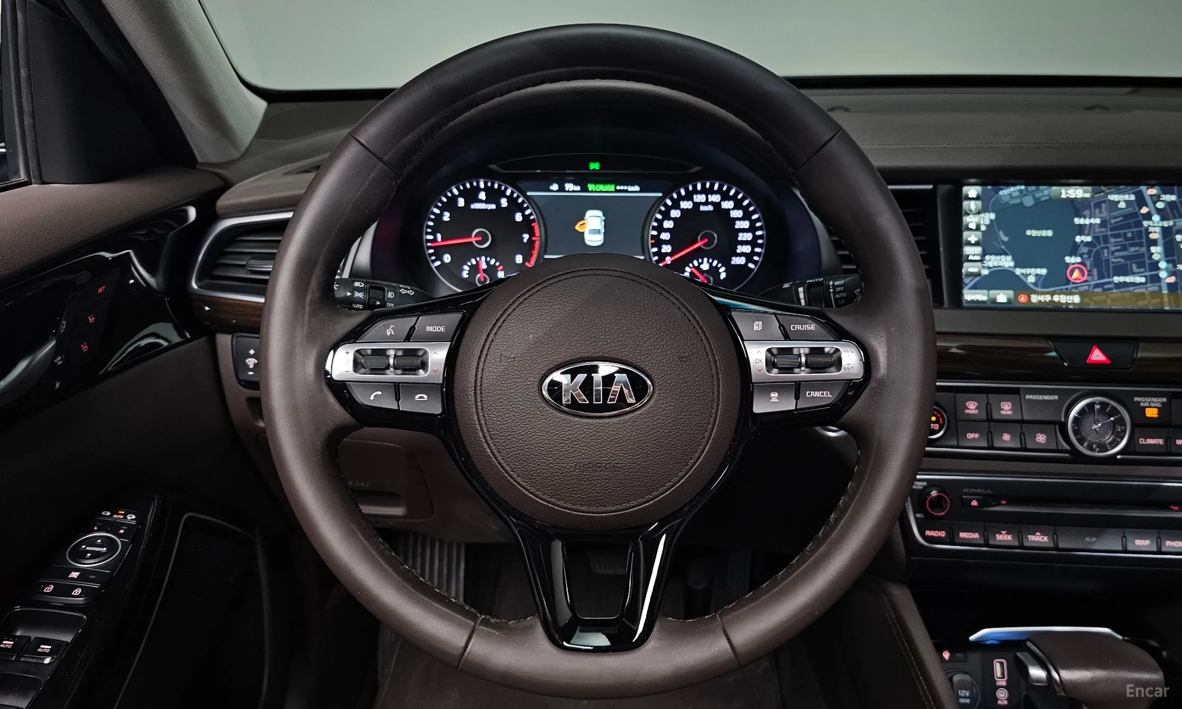 Kia K7 превью 13
