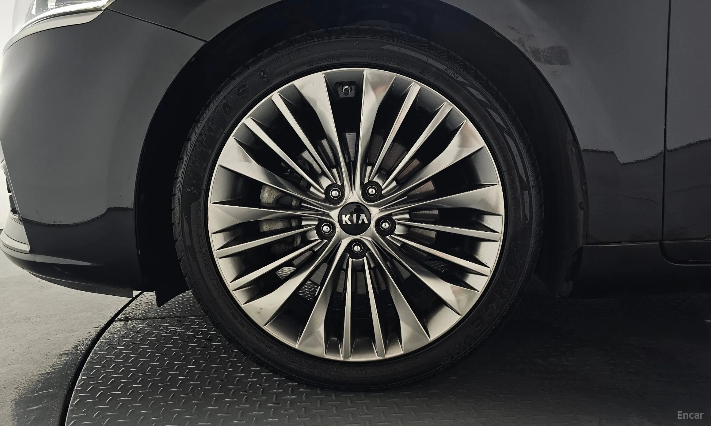 Kia K7 превью 5