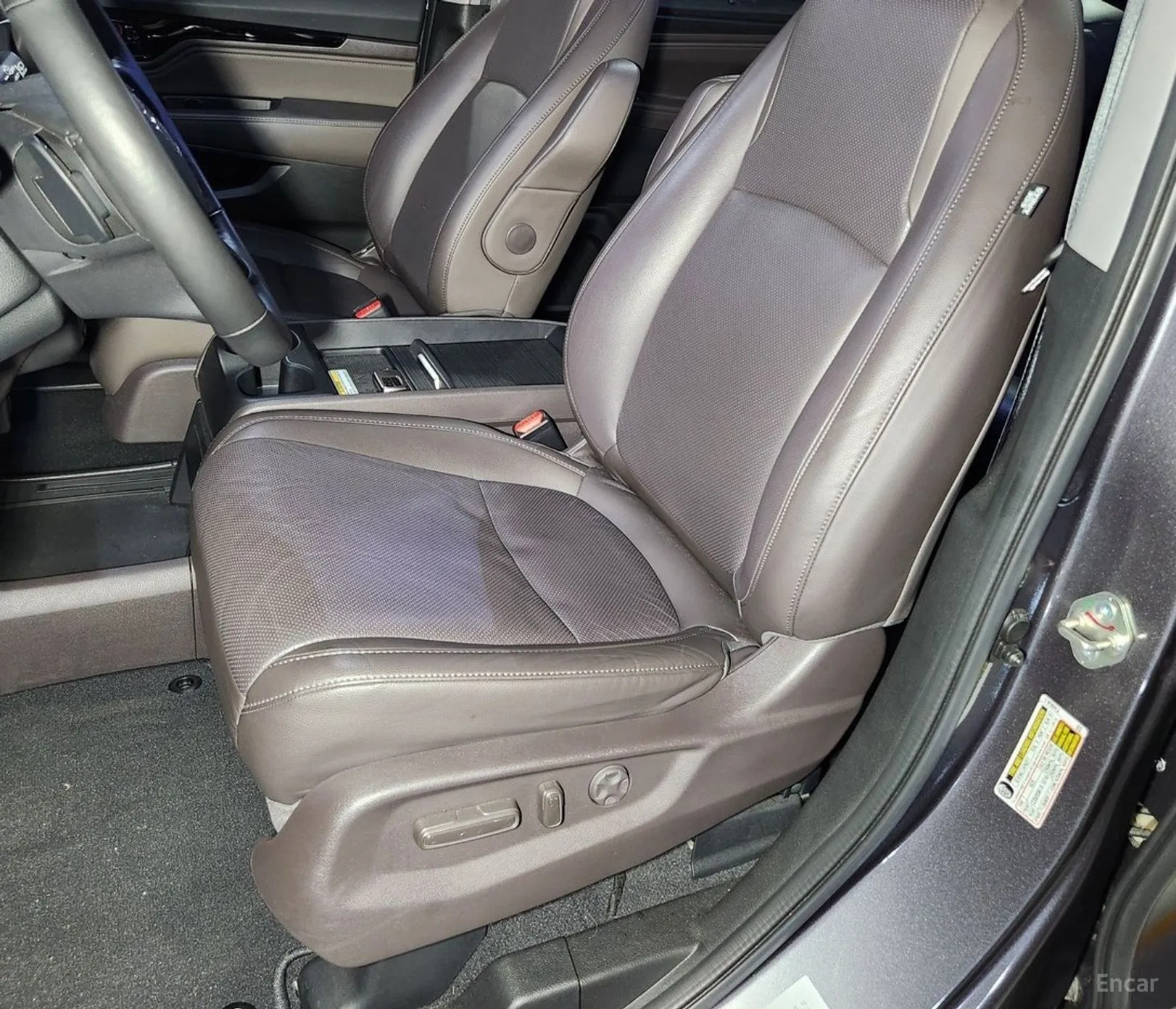 Honda Odyssey превью 10