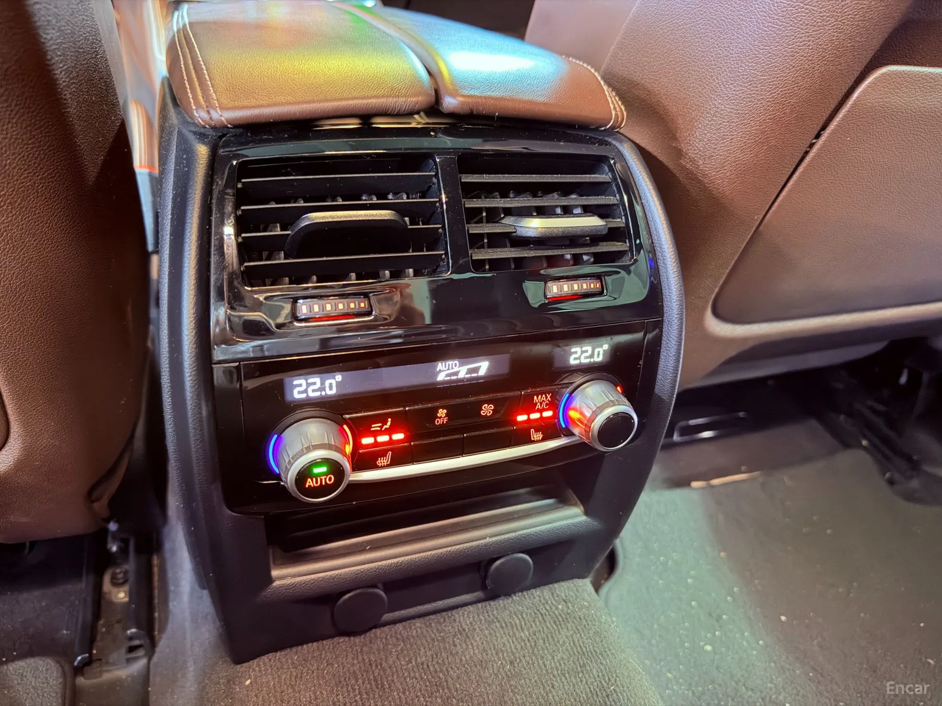 BMW 5 Series (G30) превью 16