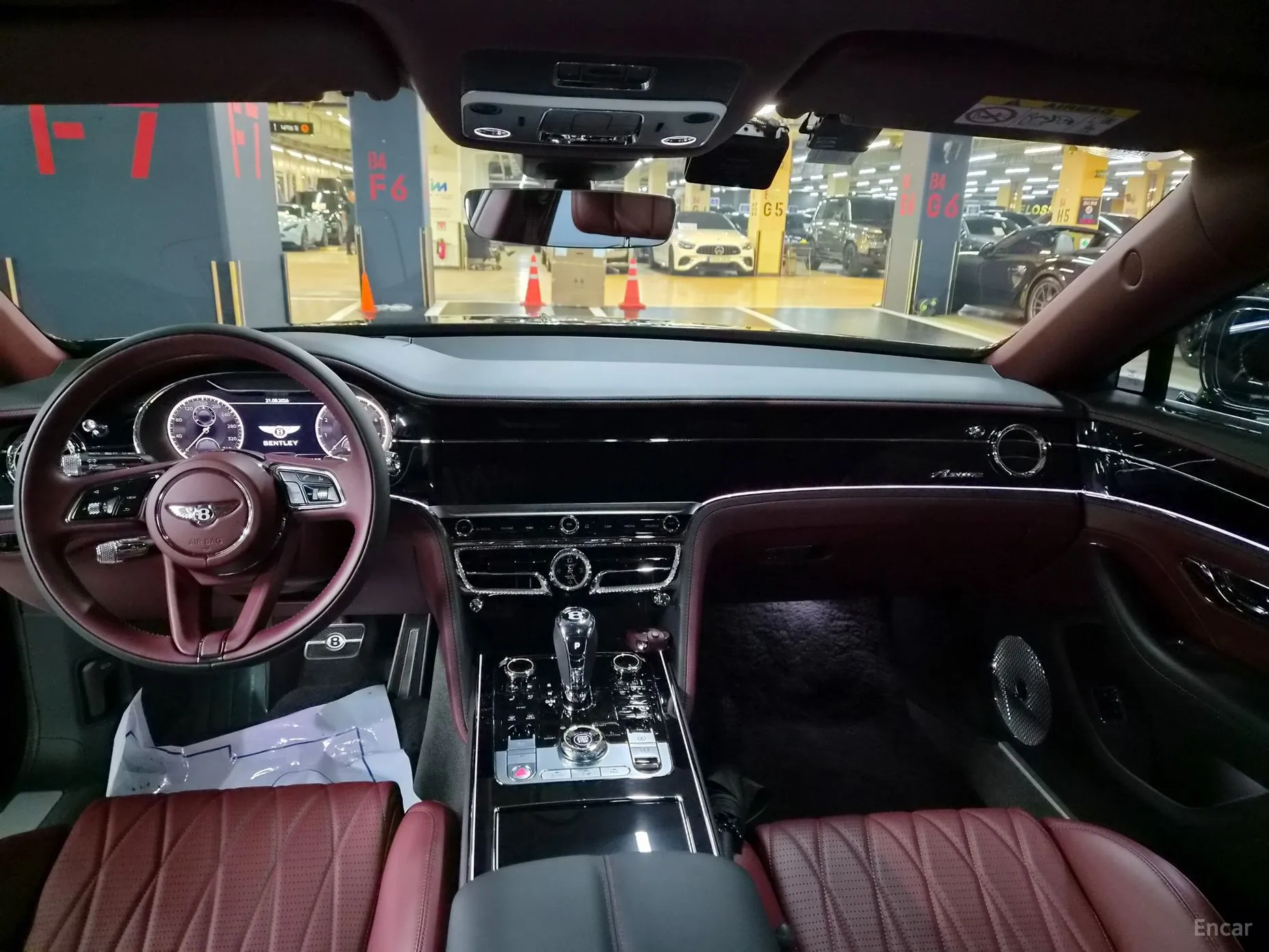 Bentley Flying Spur 3rd Generation превью 12