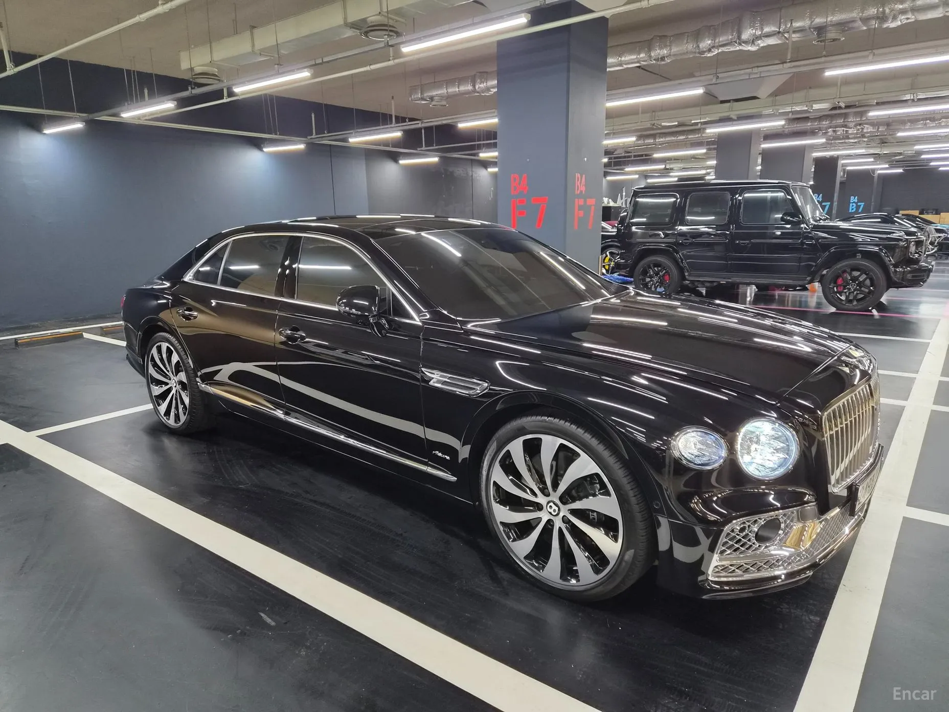 Bentley Flying Spur 3rd Generation превью 18